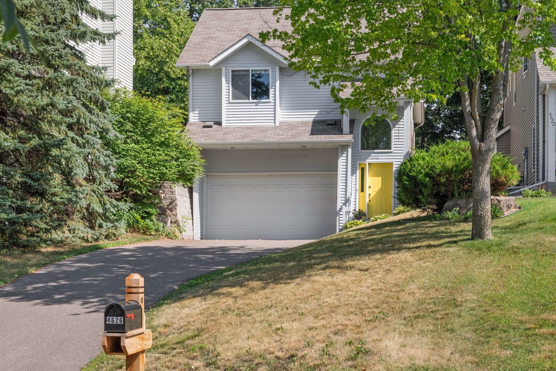 4626 Kildare Road Property Photo 1