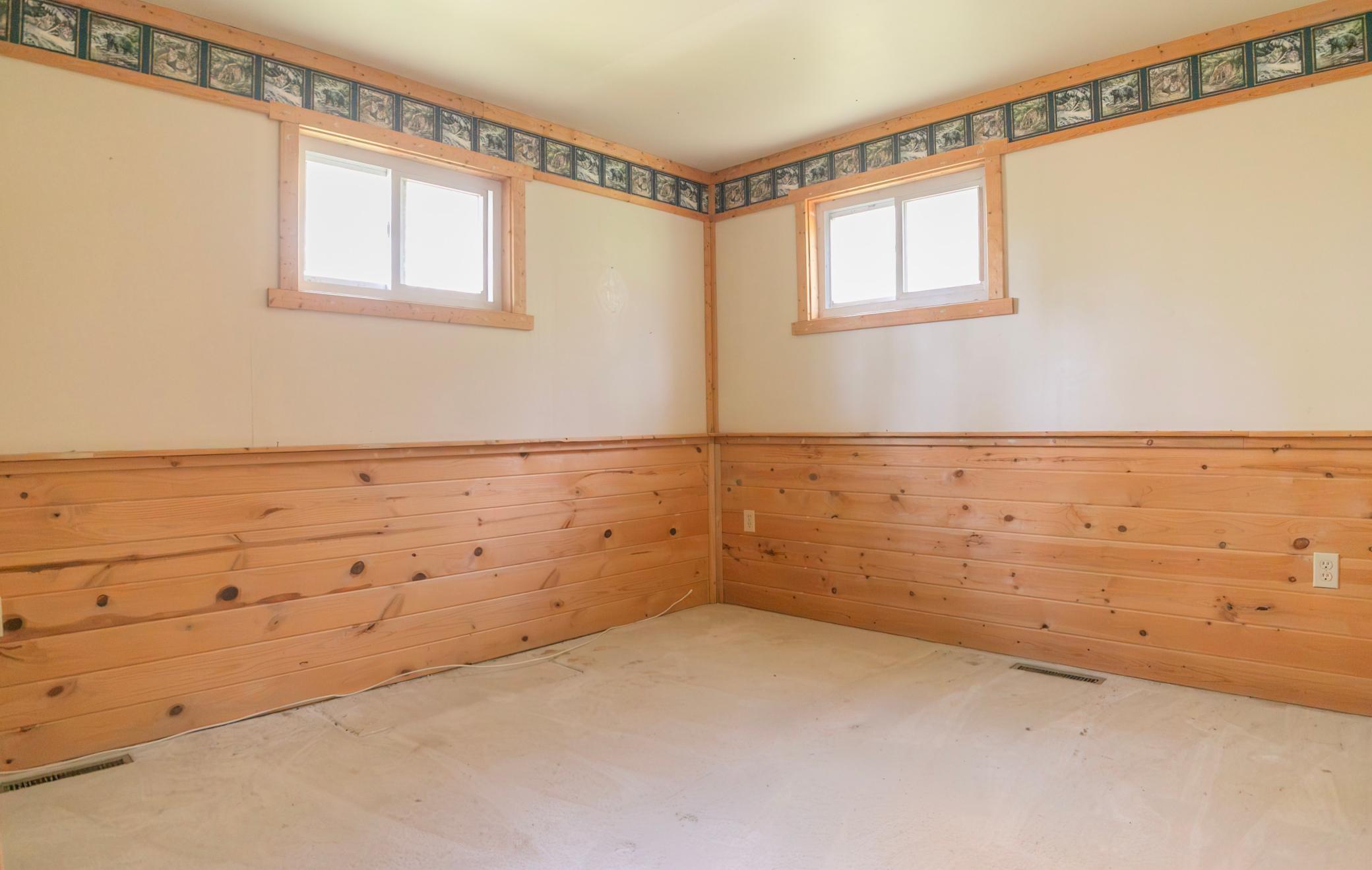 4242 County 4 Ne Property Photo 11