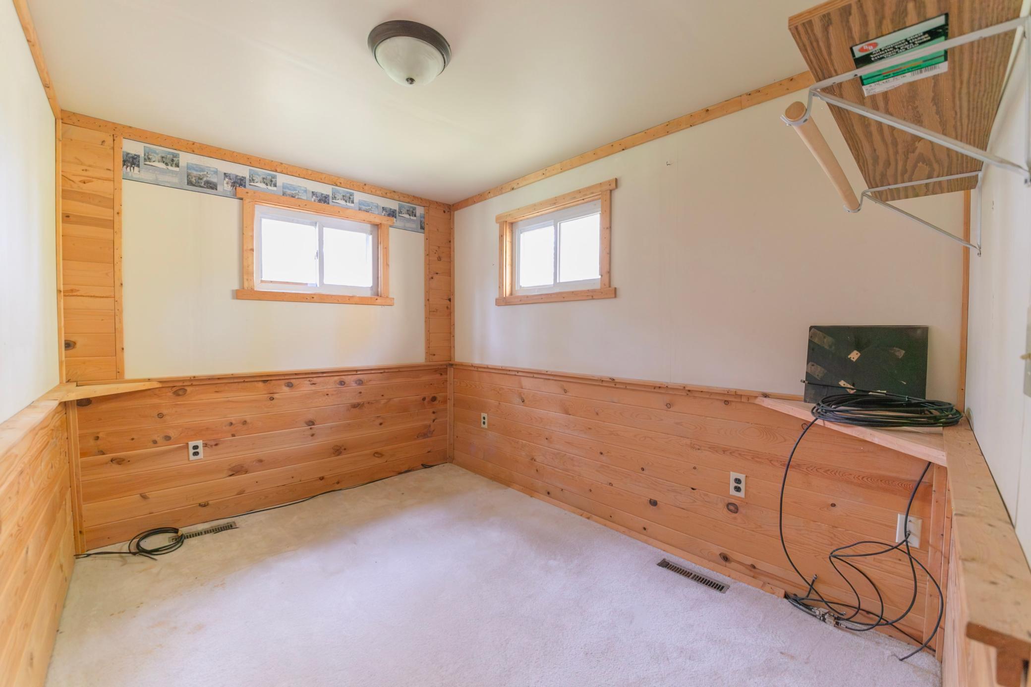 4242 County 4 Ne Property Photo 15