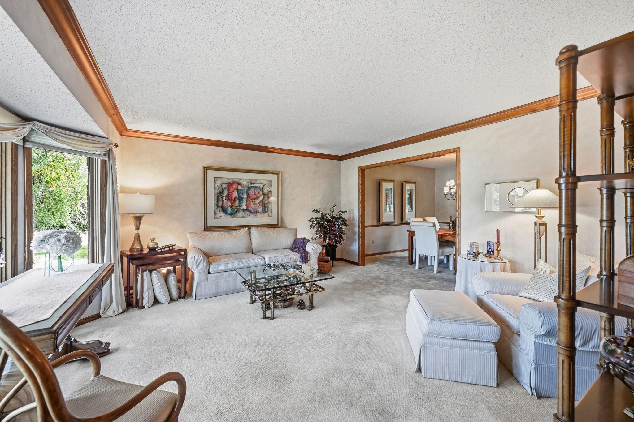 18731 Maple Leaf Drive Property Photo 6