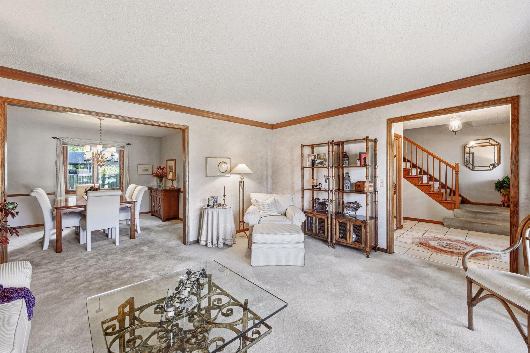 18731 Maple Leaf Drive Property Photo 8