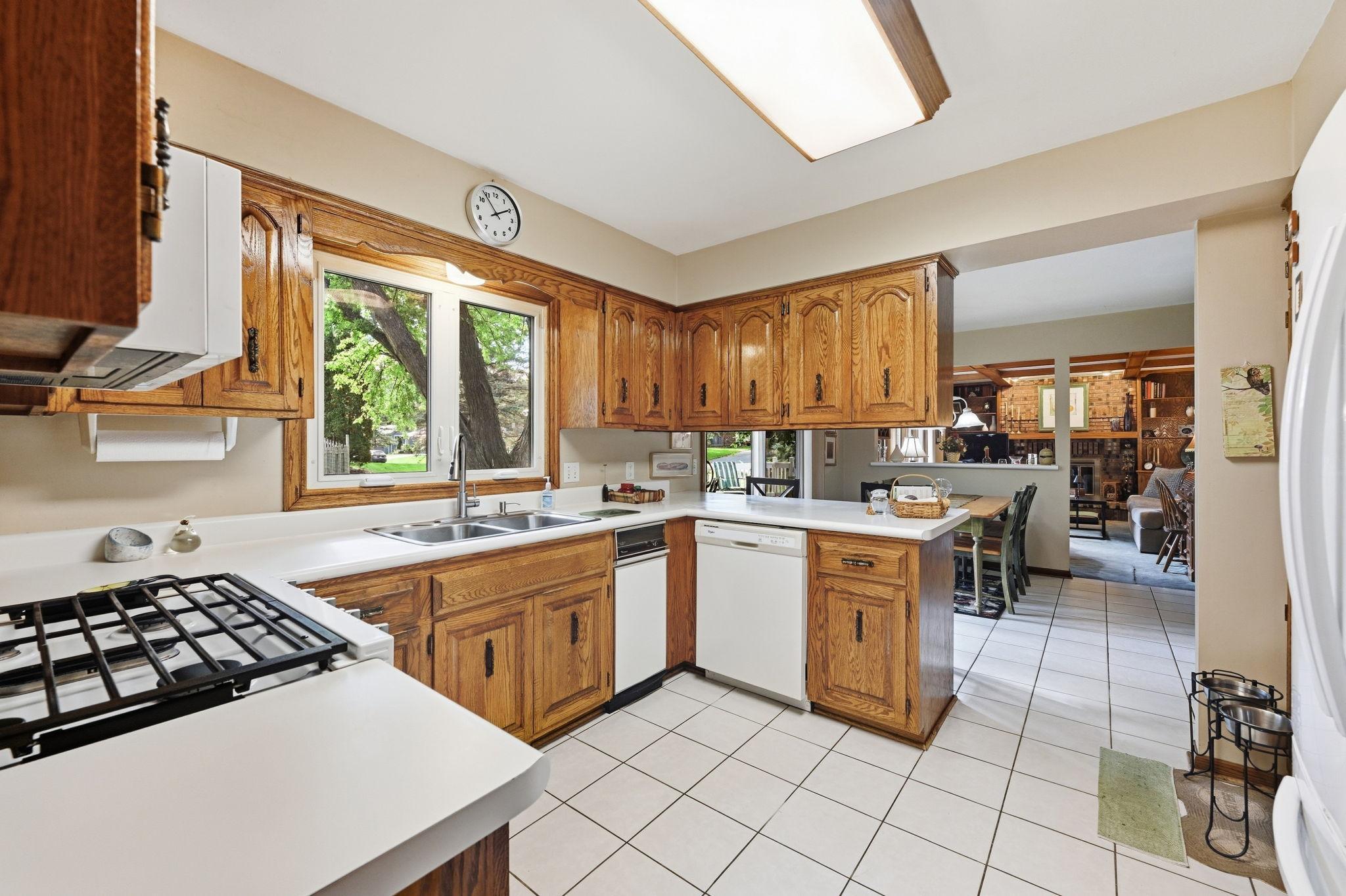 18731 Maple Leaf Drive Property Photo 11