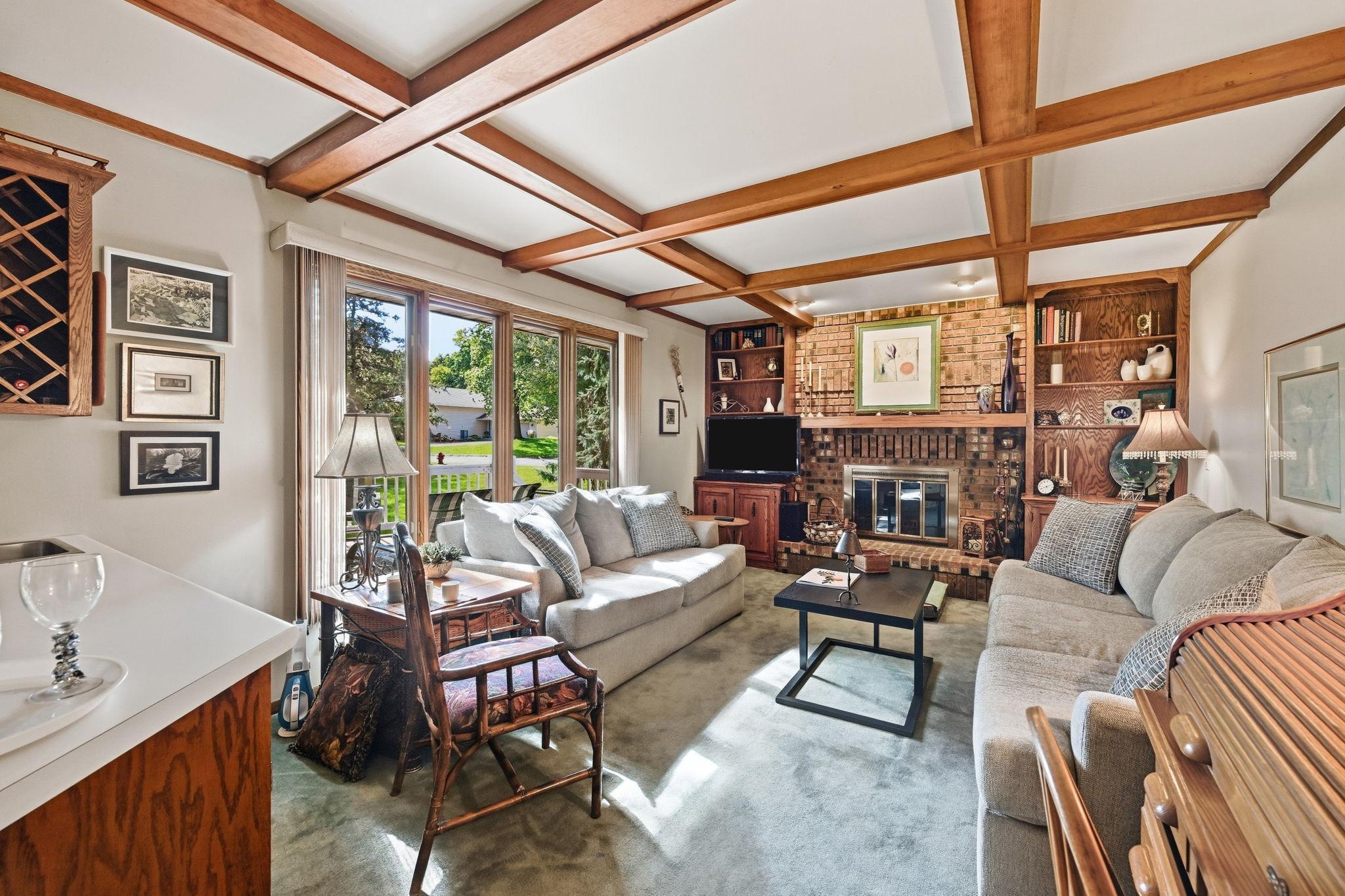 18731 Maple Leaf Drive Property Photo 15