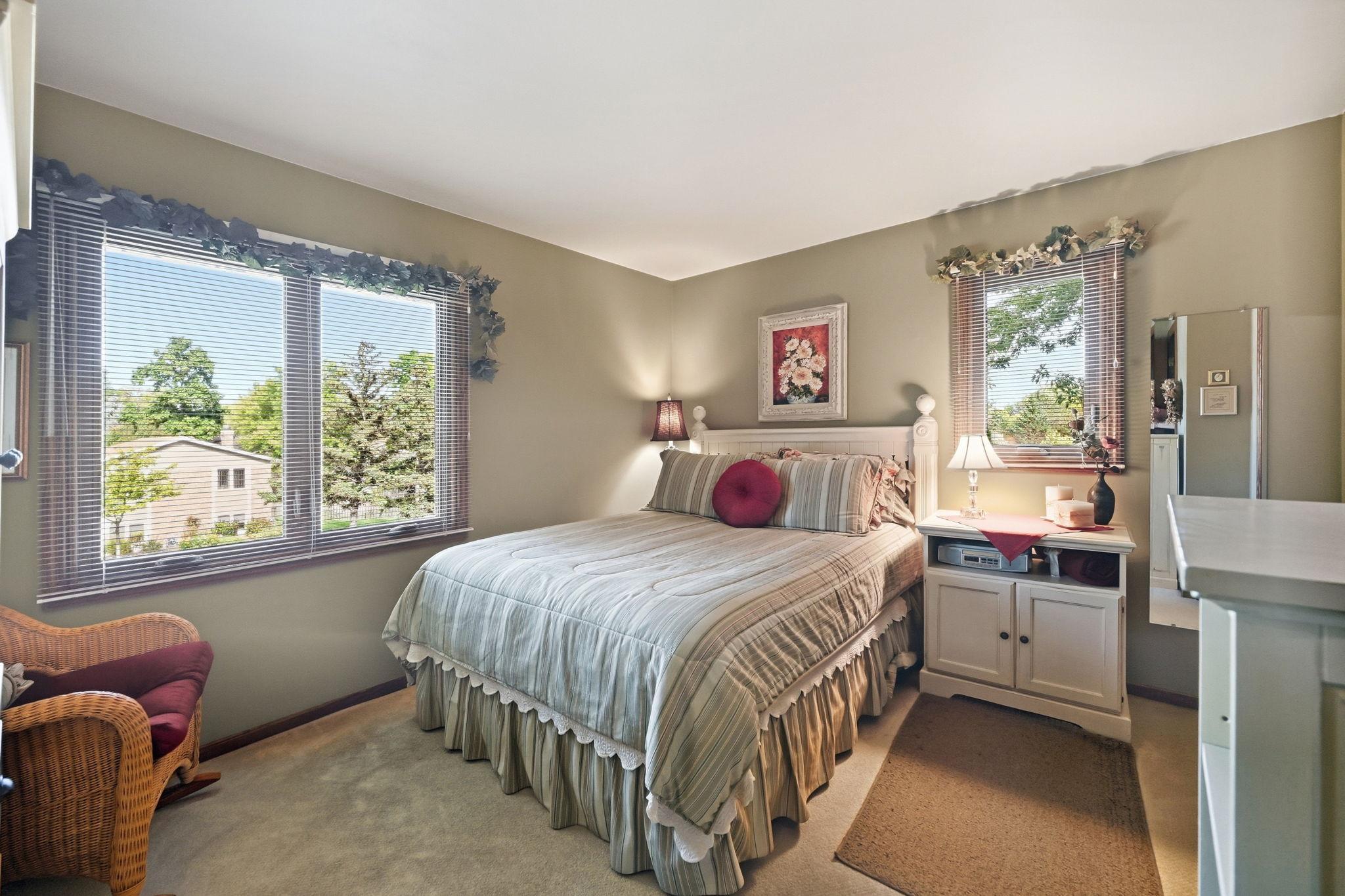 18731 Maple Leaf Drive Property Photo 18