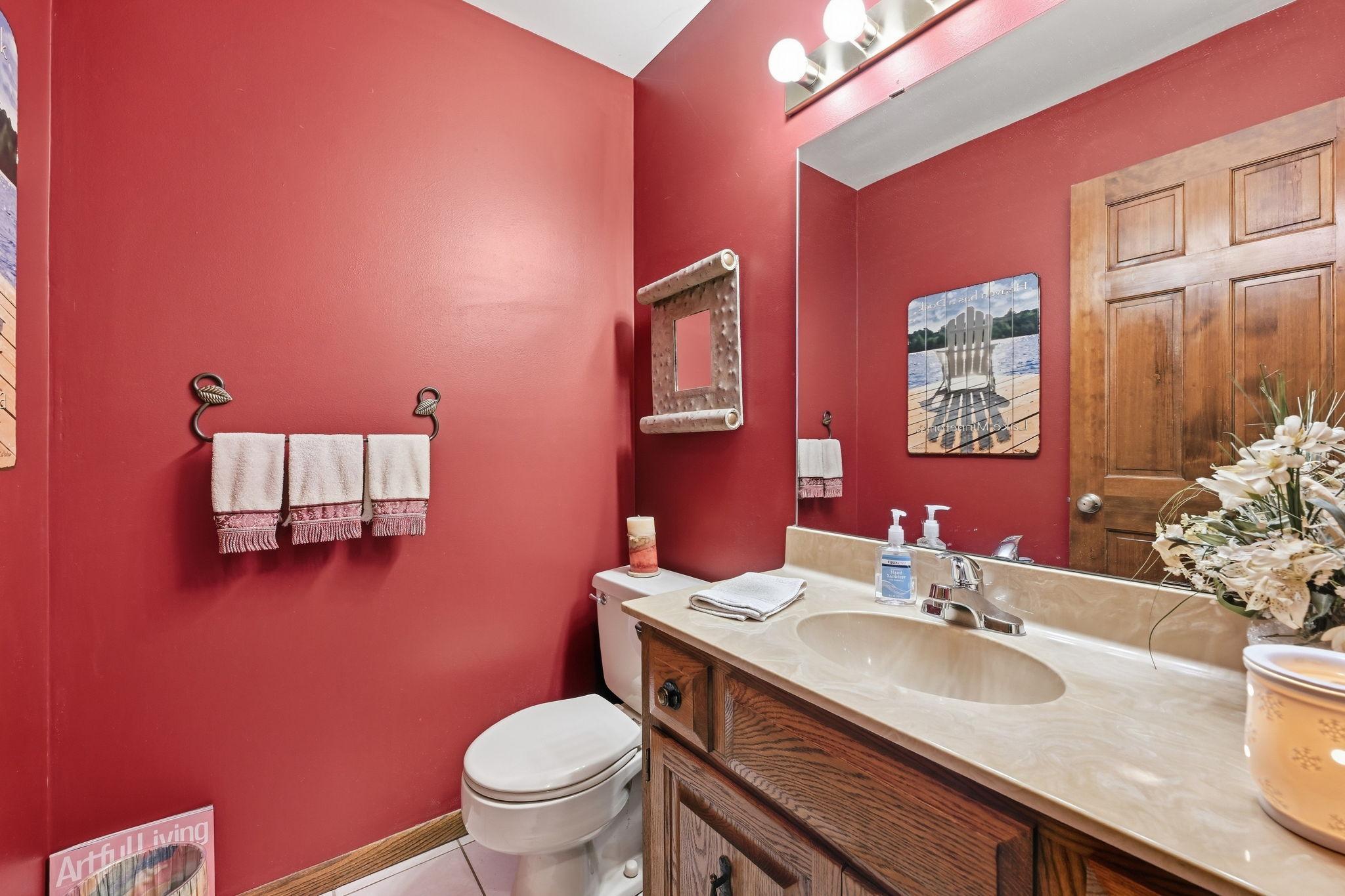 18731 Maple Leaf Drive Property Photo 22