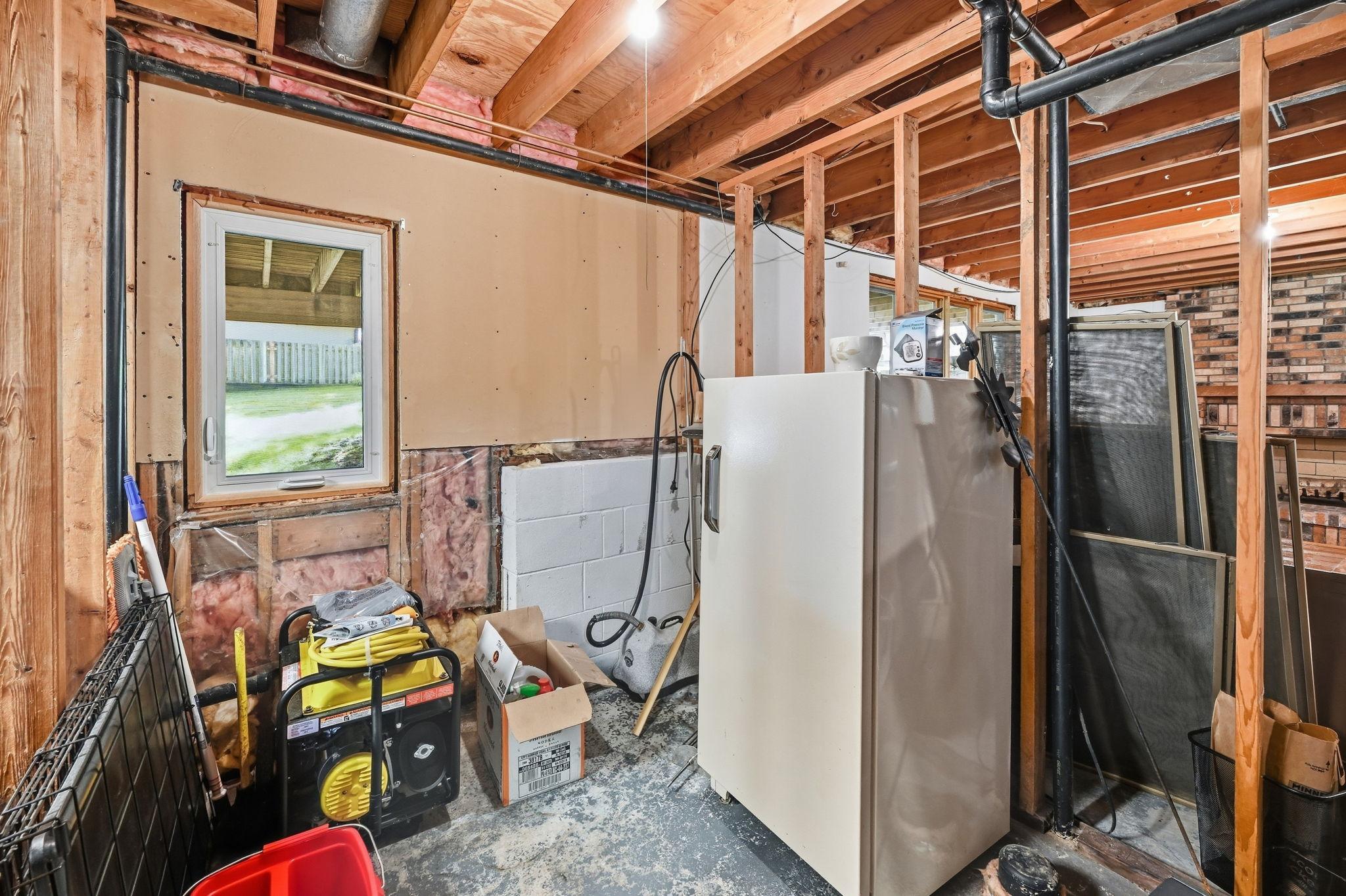 18731 Maple Leaf Drive Property Photo 24