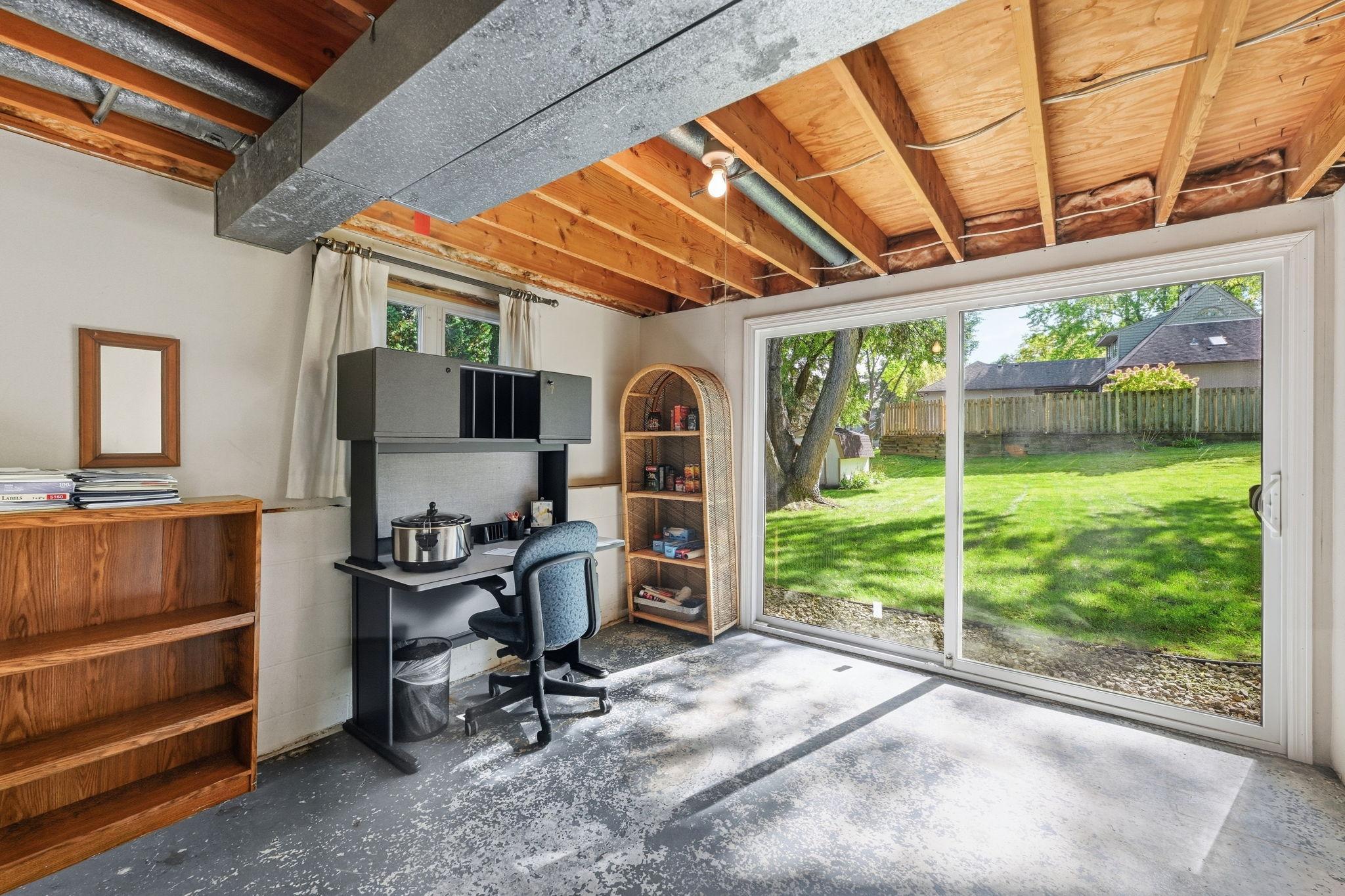 18731 Maple Leaf Drive Property Photo 25