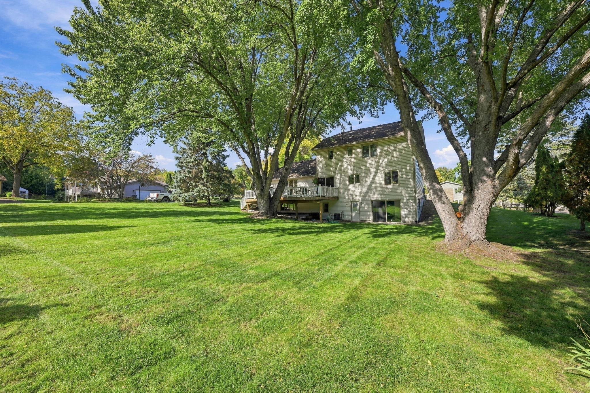 18731 Maple Leaf Drive Property Photo 27