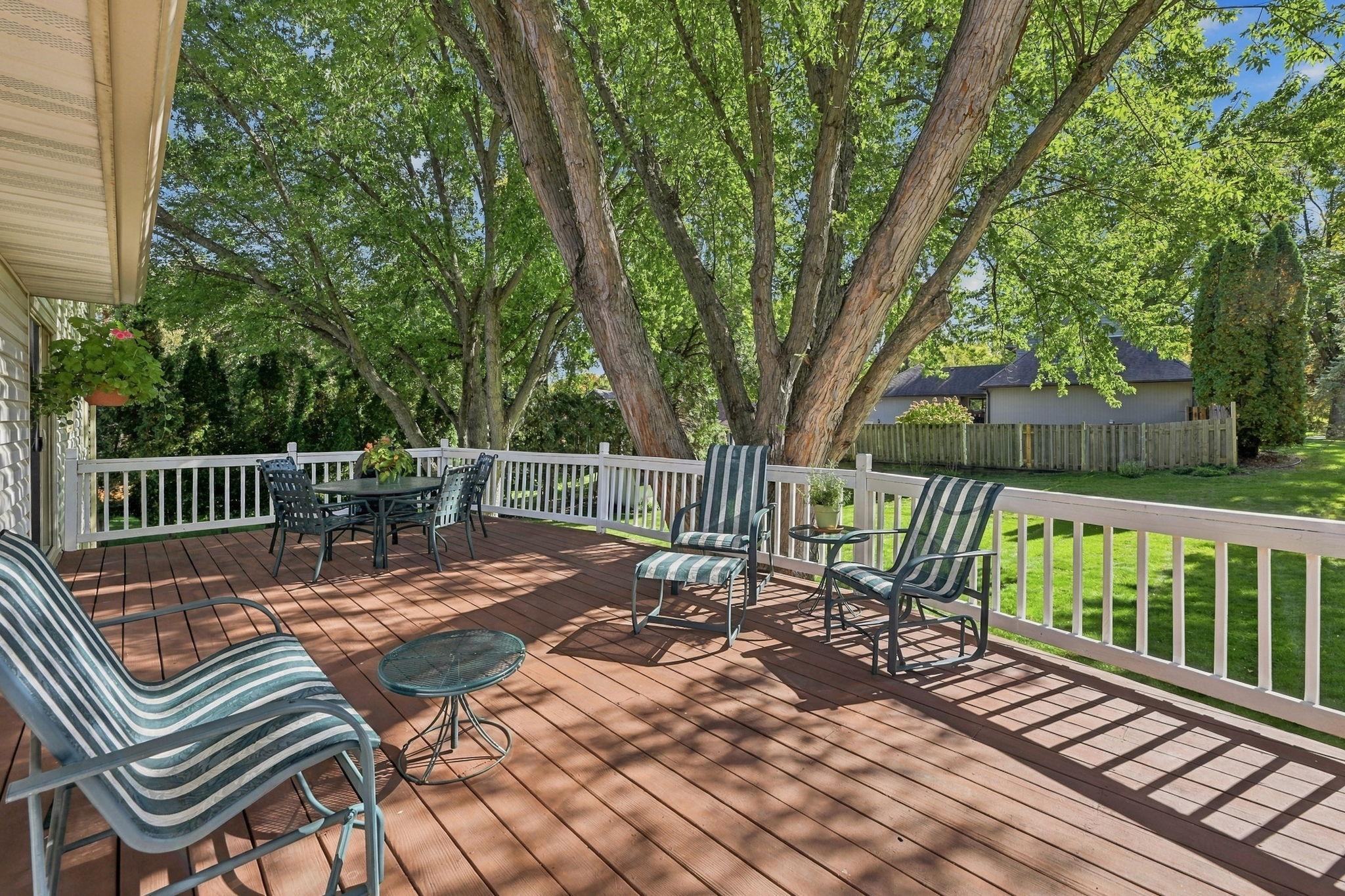 18731 Maple Leaf Drive Property Photo 29
