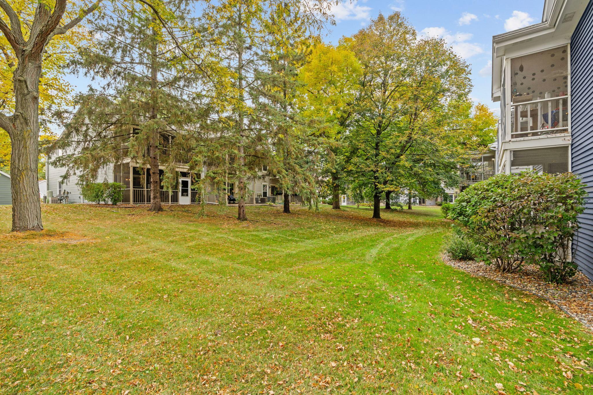 10932 Quebec Avenue S Property Photo 7