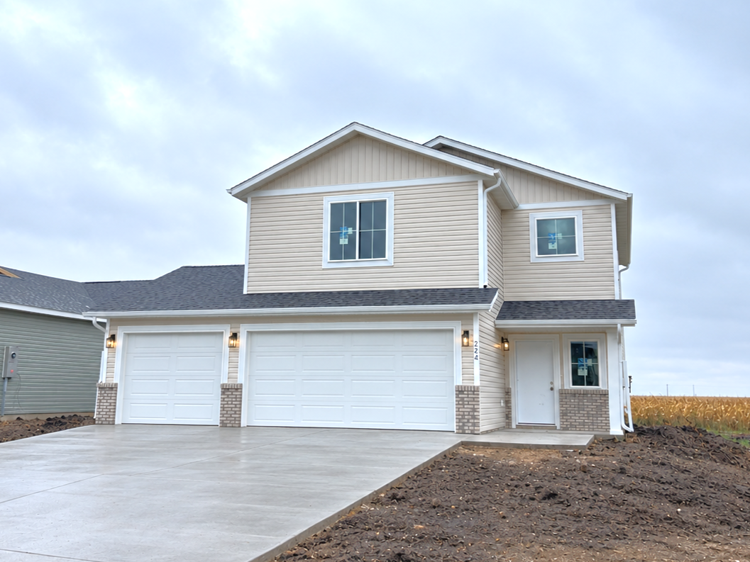 224 Lionheart Drive Property Photo 1