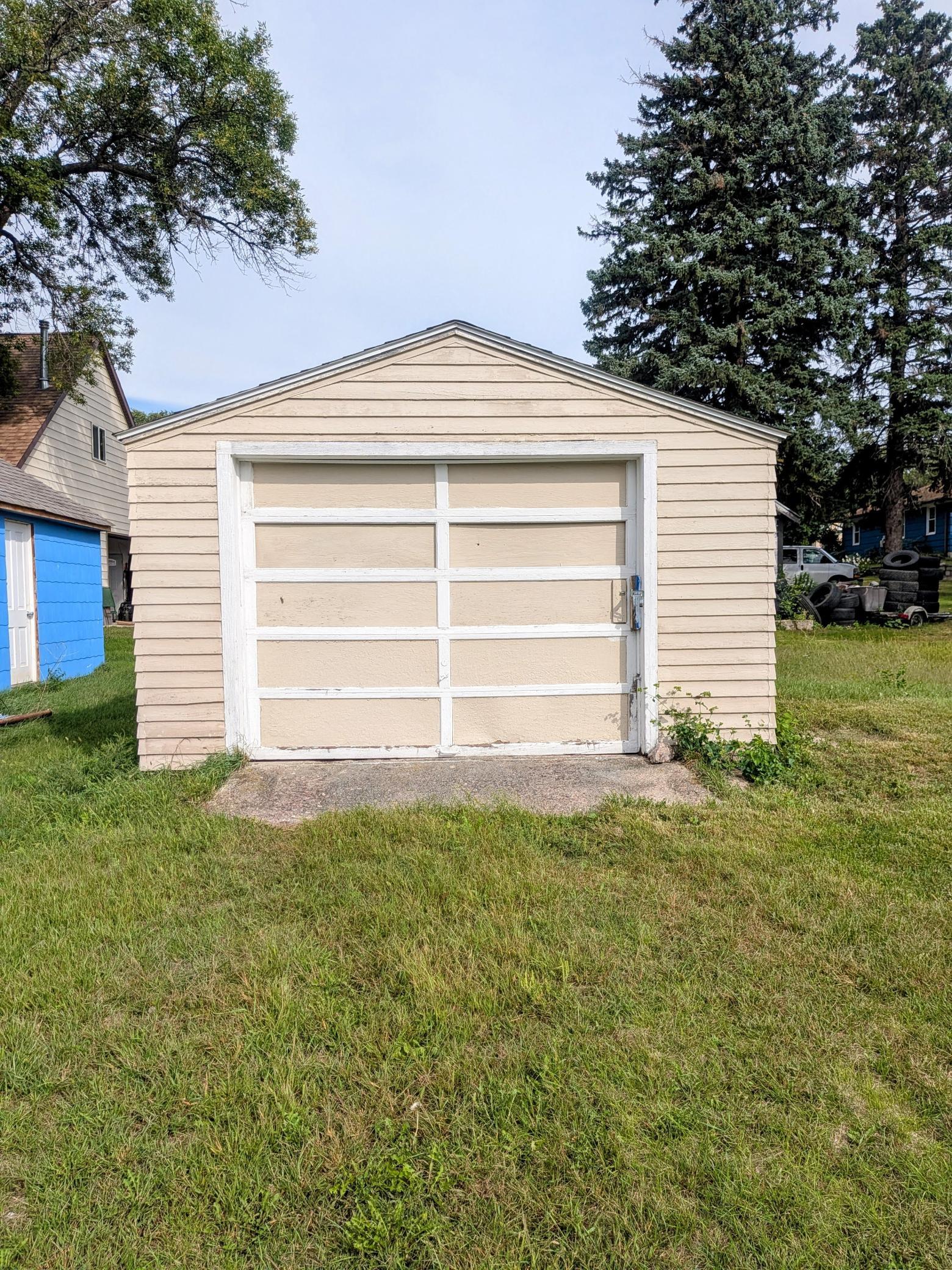 1133 Miller Avenue Property Photo 11