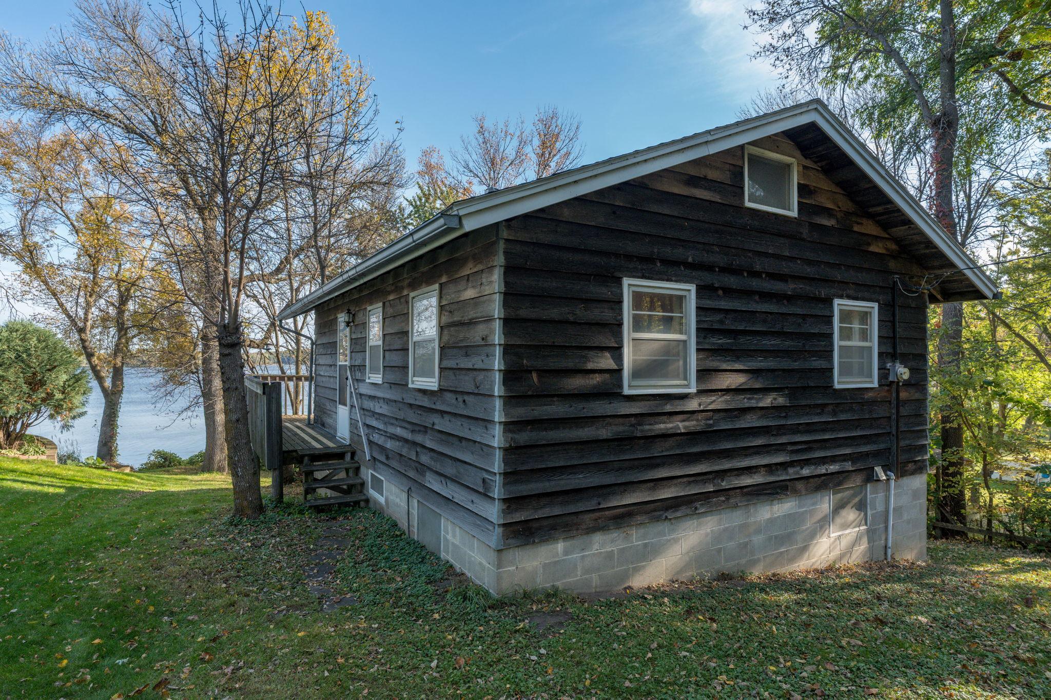 25076 Swedes Bay Lane Property Photo 4