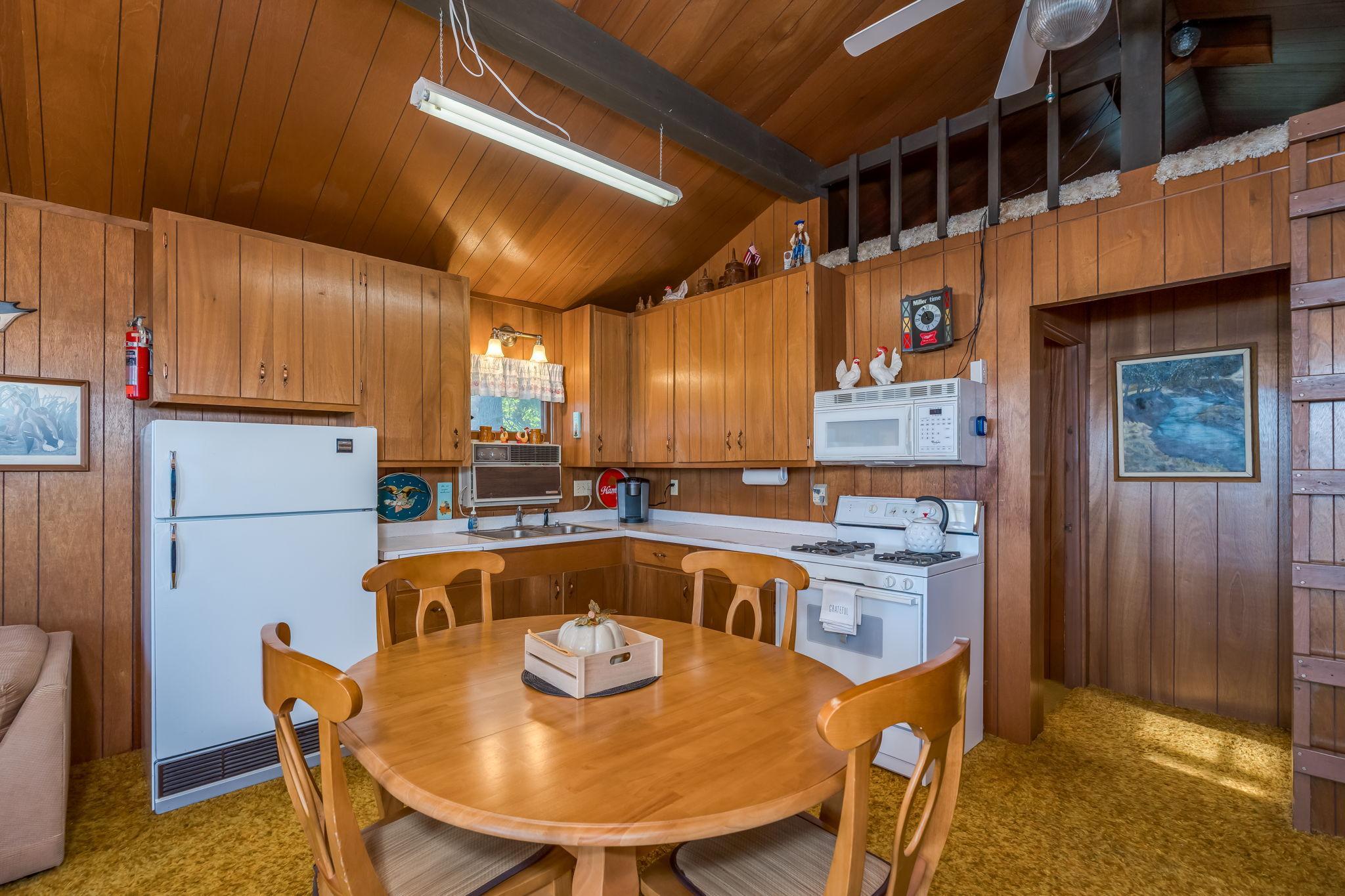 25076 Swedes Bay Lane Property Photo 6