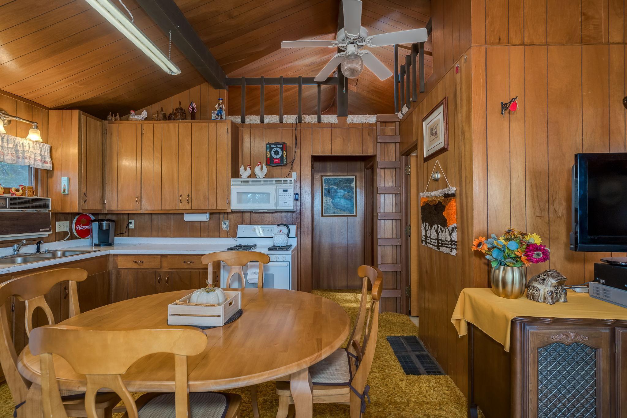 25076 Swedes Bay Lane Property Photo 17