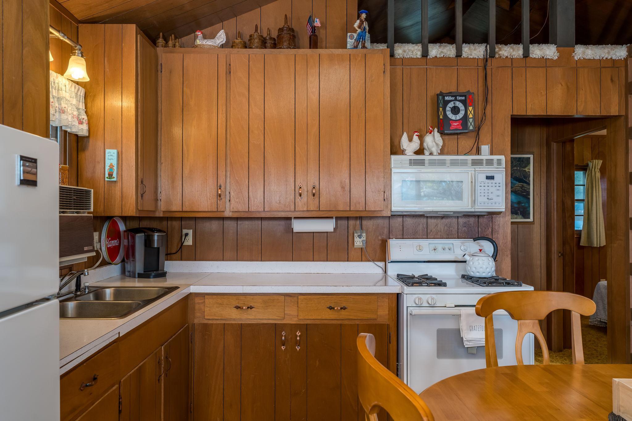 25076 Swedes Bay Lane Property Photo 18
