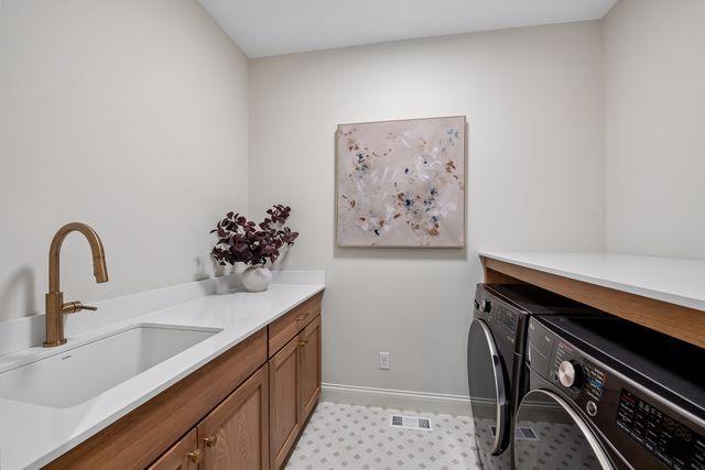 751 W 96th Street Property Photo 20