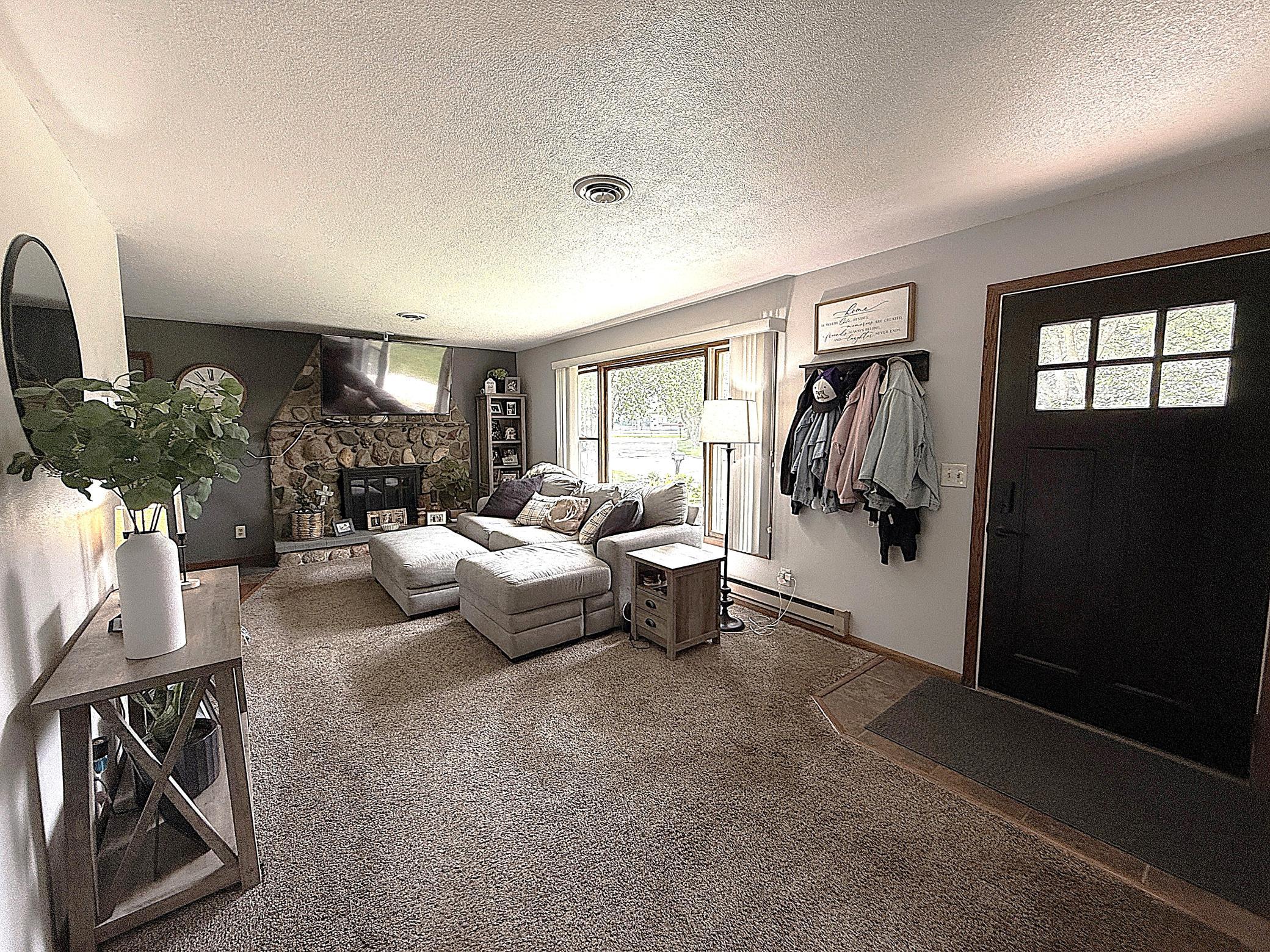 112 Orchard Circle Property Photo 6