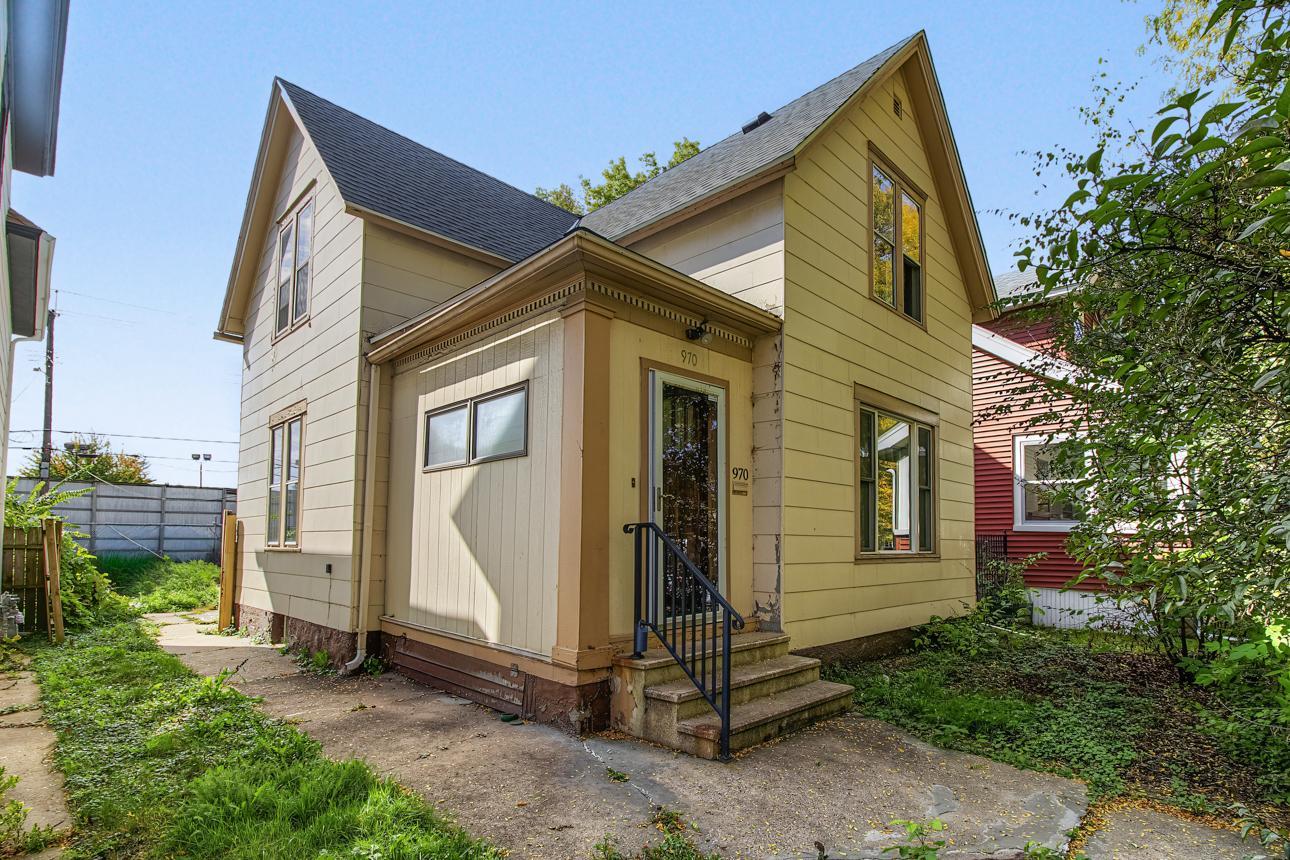 970 Sherburne Avenue Property Photo 1