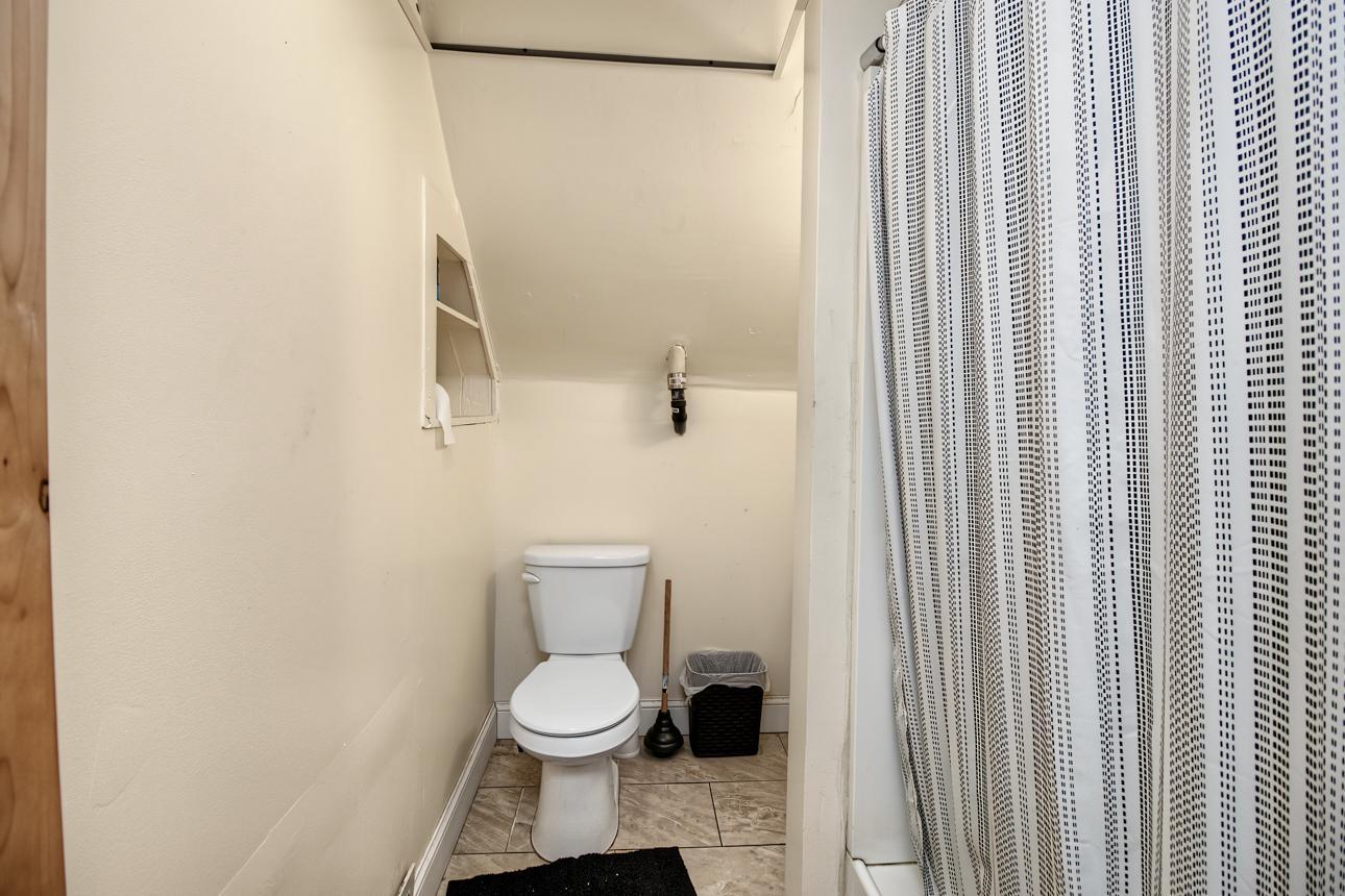970 Sherburne Avenue Property Photo 18