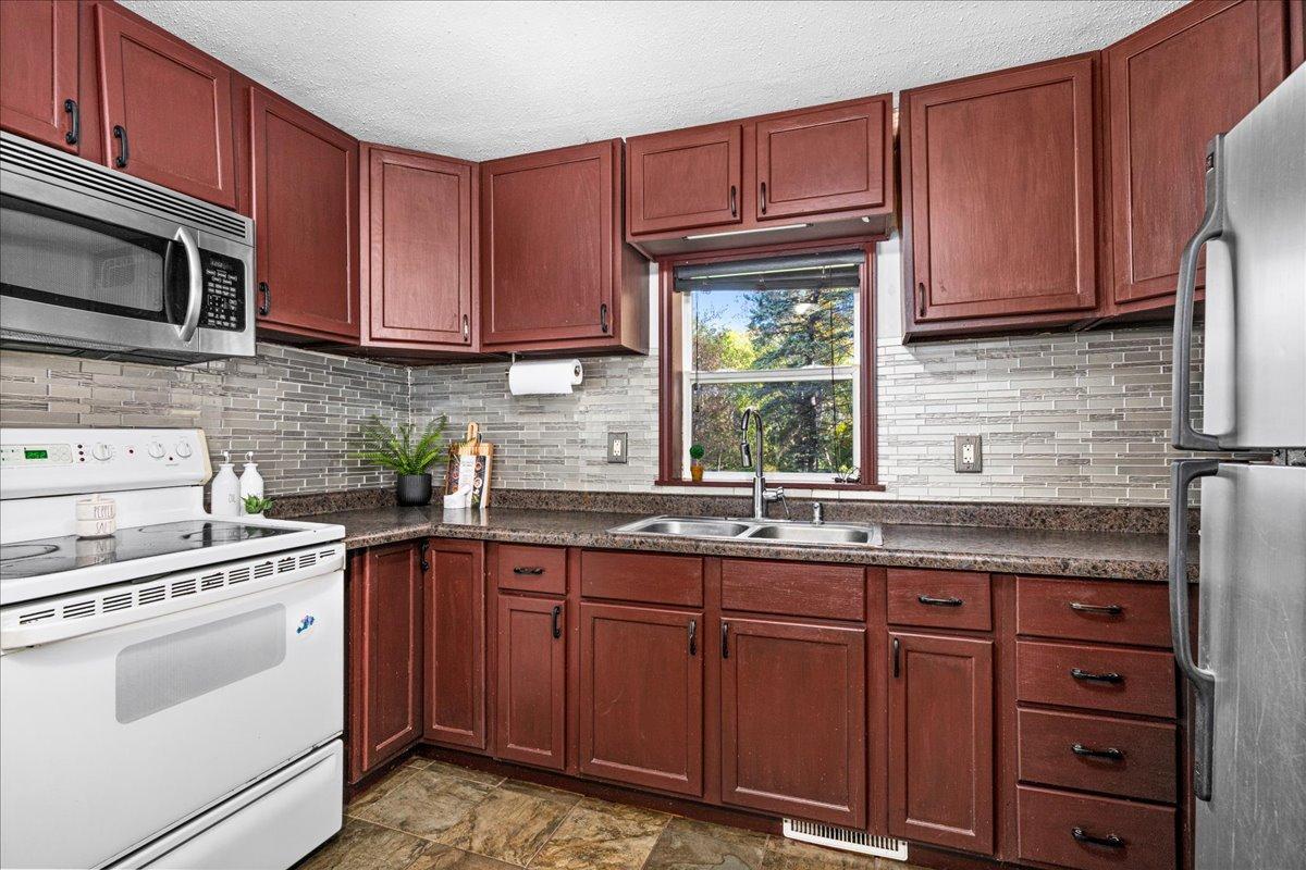 1022 Spring Lake Road Property Photo 9