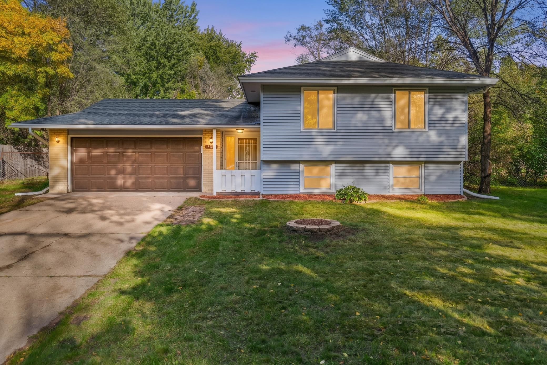 10857 Crooked Lake Boulevard Nw Property Photo 1