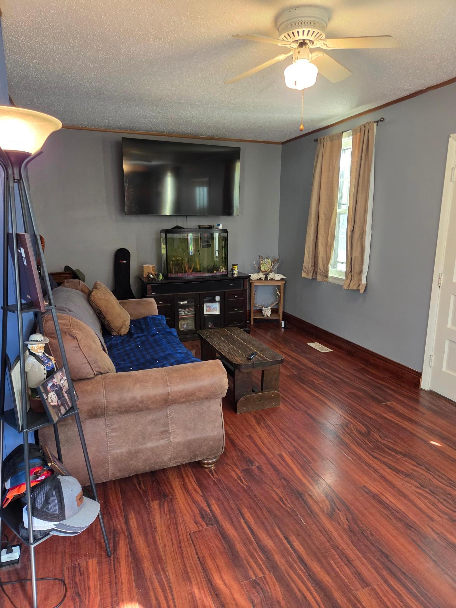 405 1st Avenue E Property Photo 9