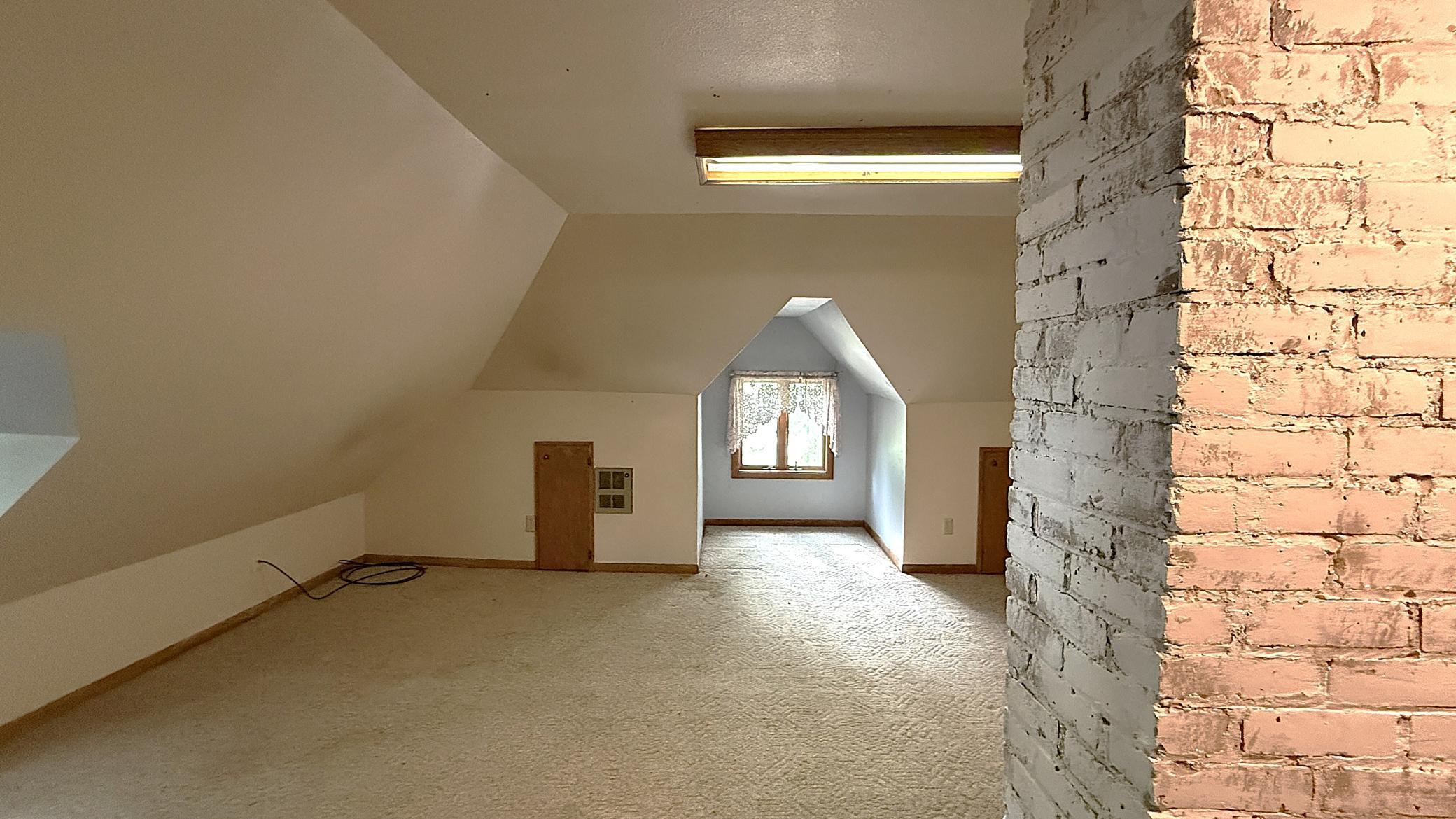 250 11th Avenue Property Photo 31