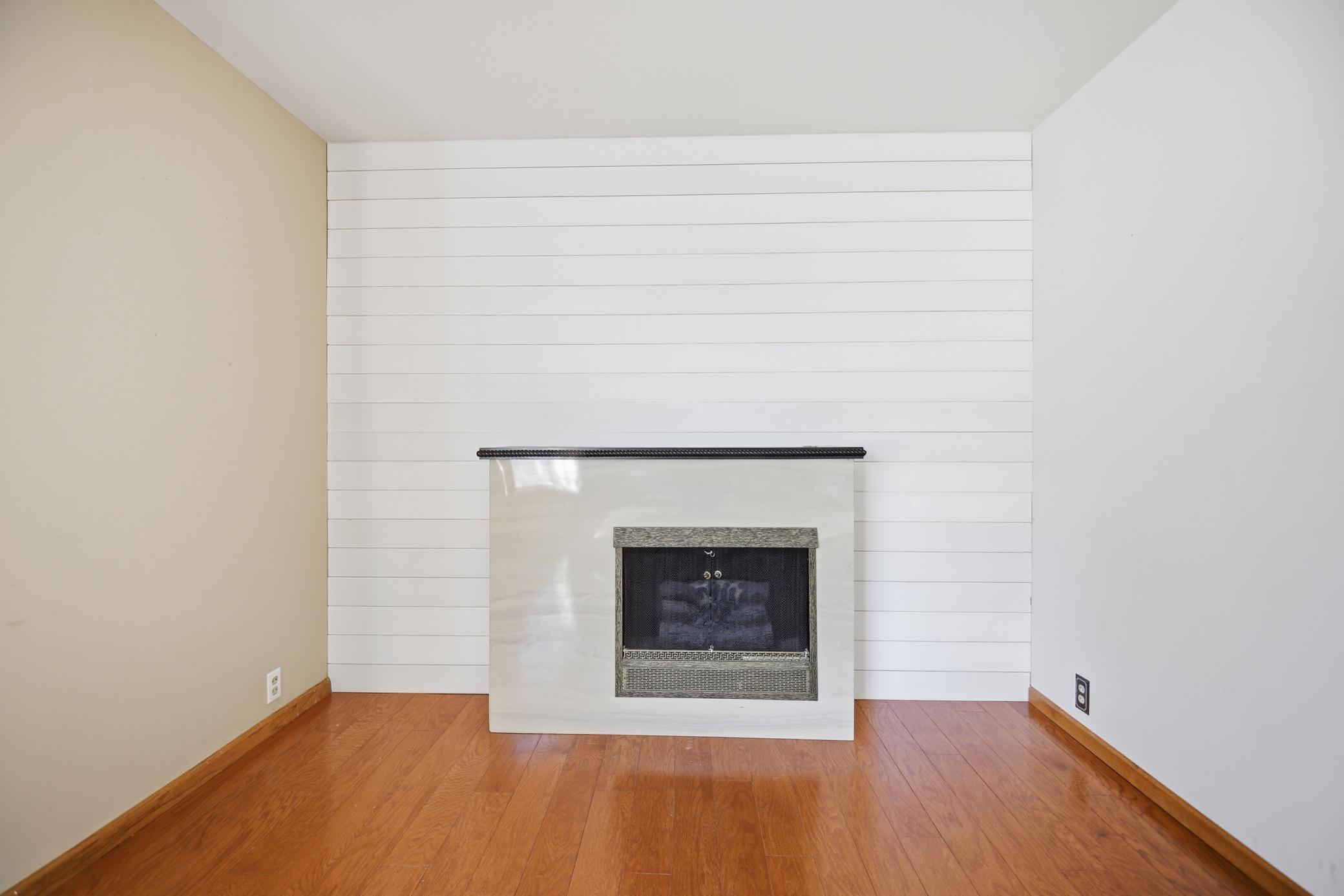 205 W North Street Property Photo 7