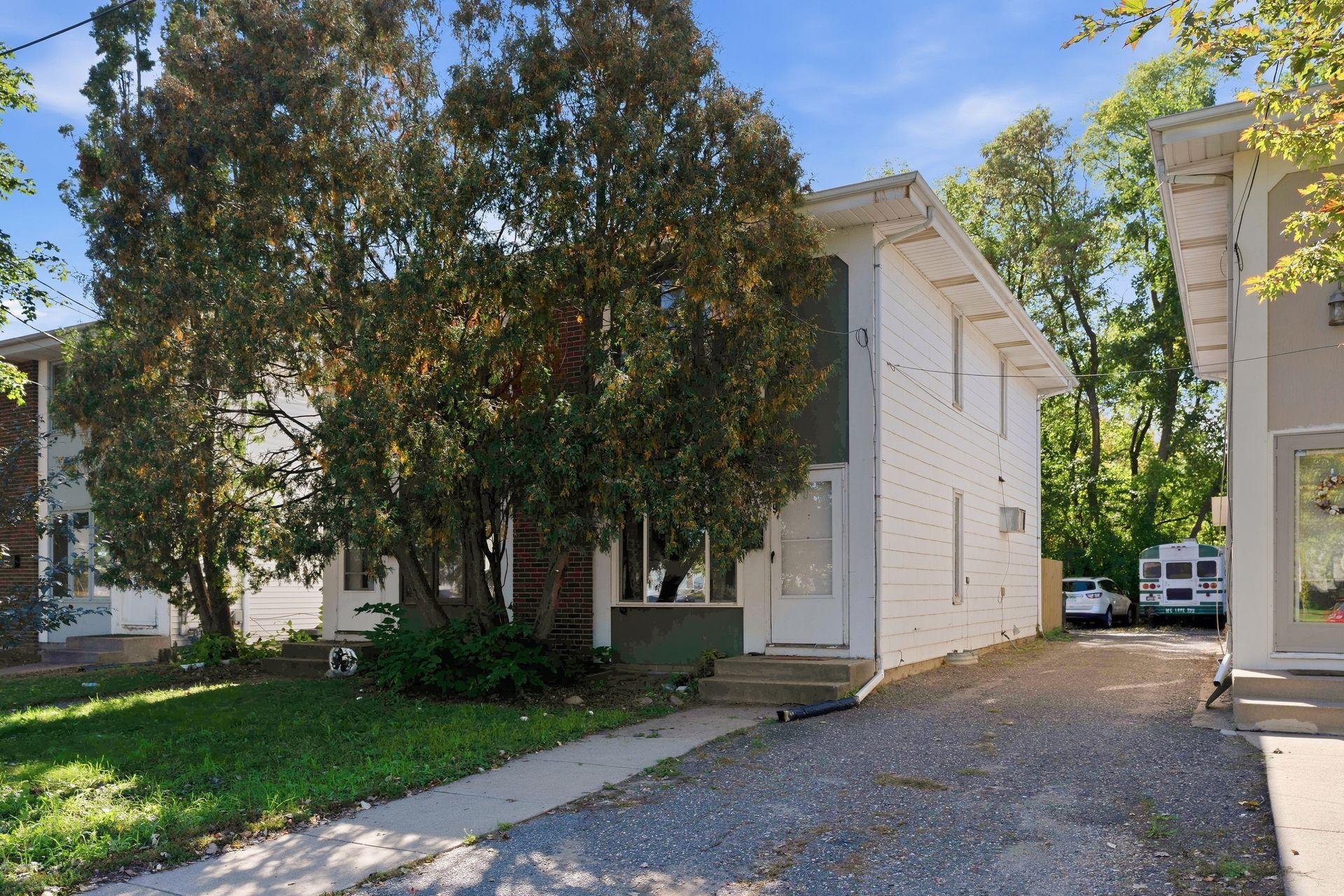 827 Weeks Avenue Se Property Photo 1