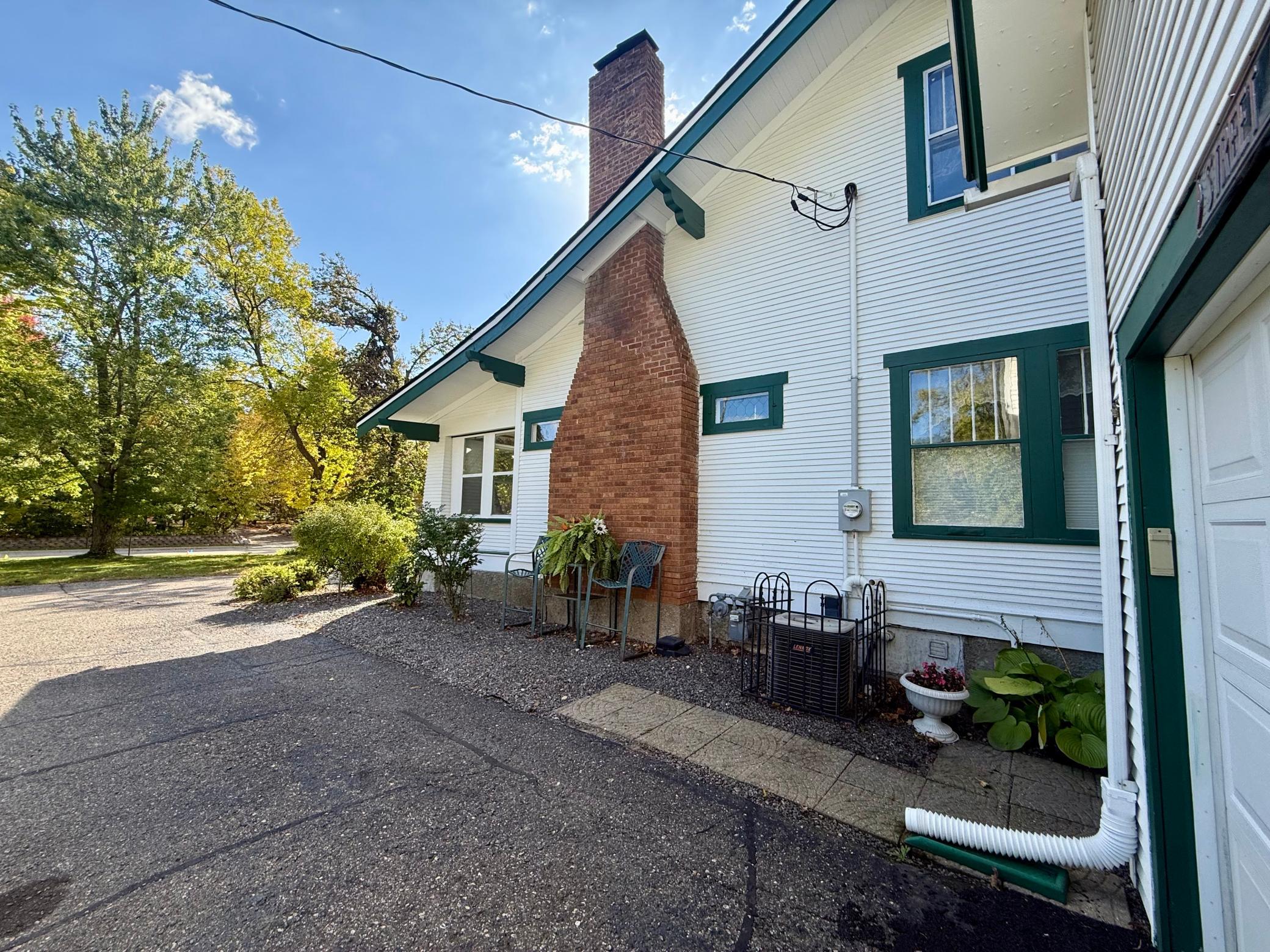 3308 N Nokomis Ne Property Photo 5