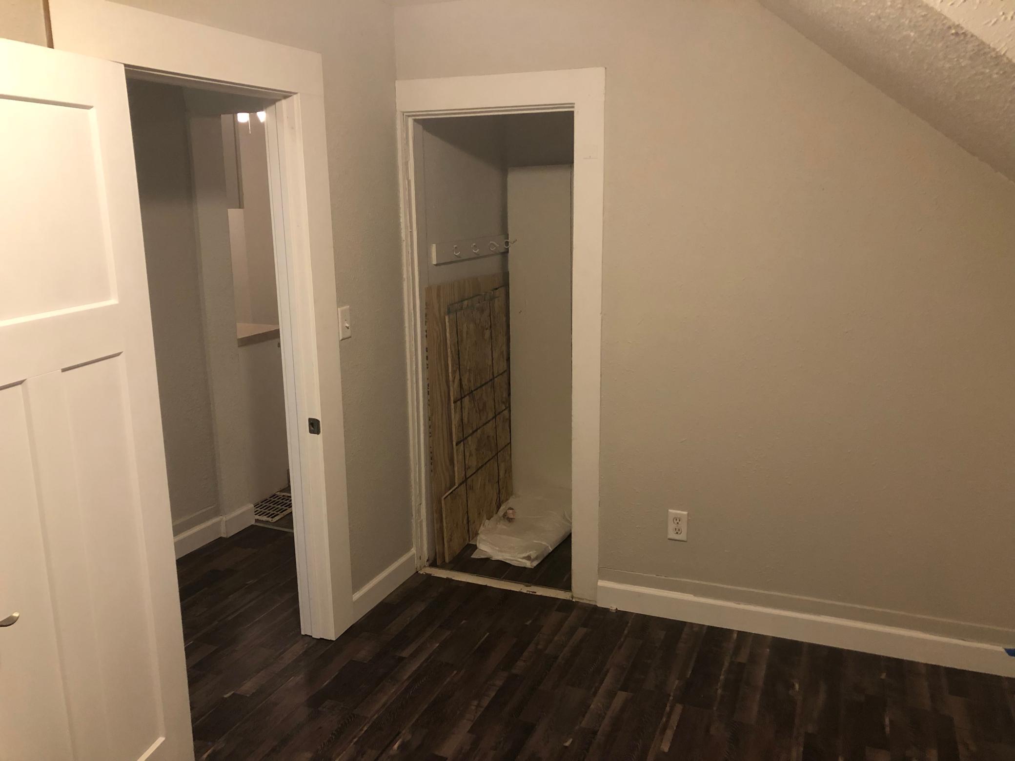 308 Stevens Street W Property Photo 17