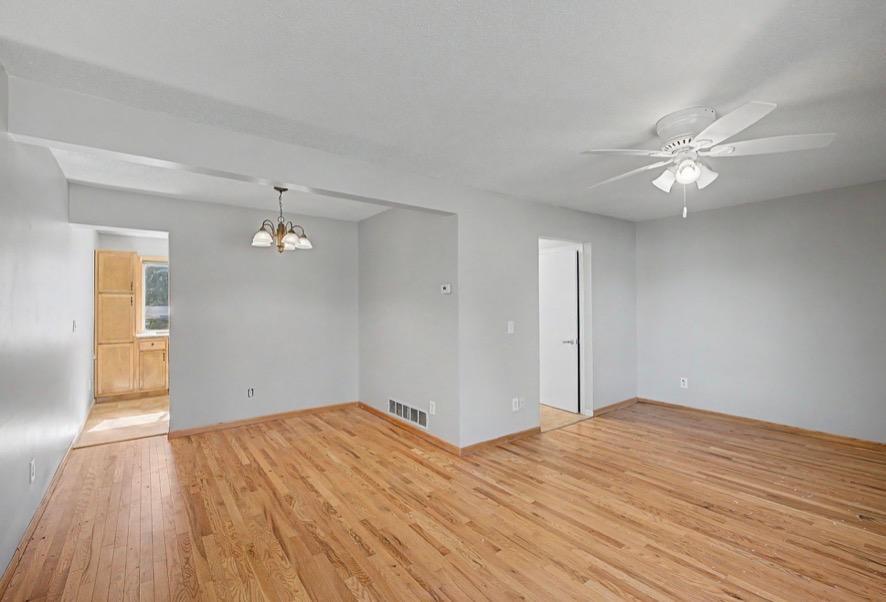 2281 Pond Avenue Property Photo 7