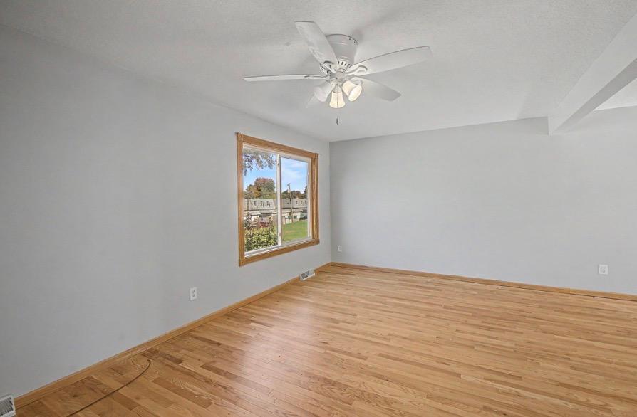 2281 Pond Avenue Property Photo 9