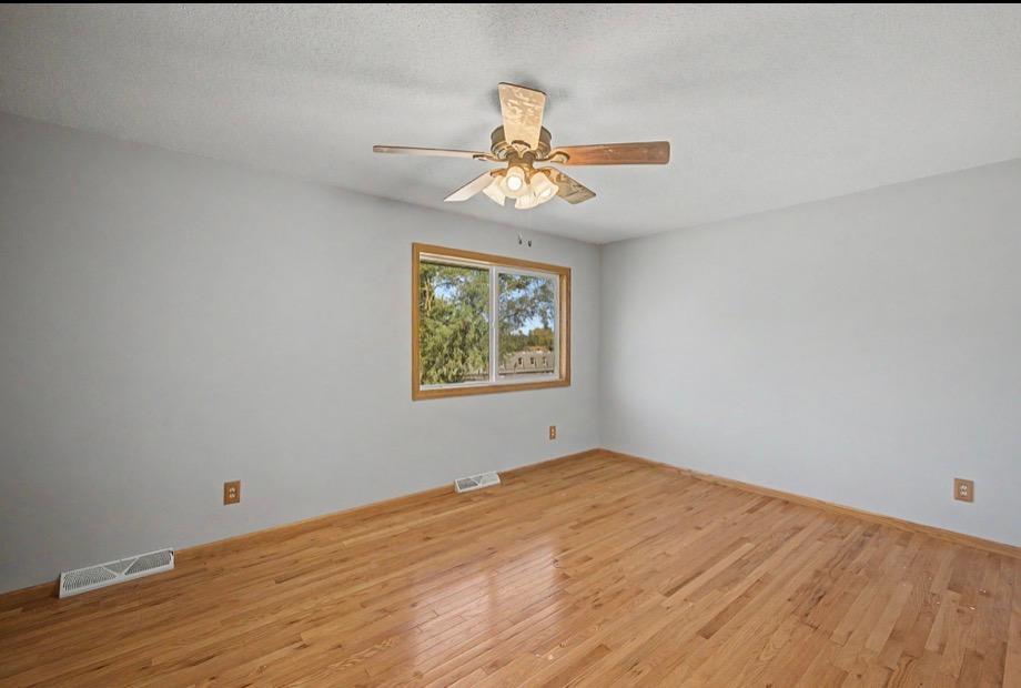 2281 Pond Avenue Property Photo 10