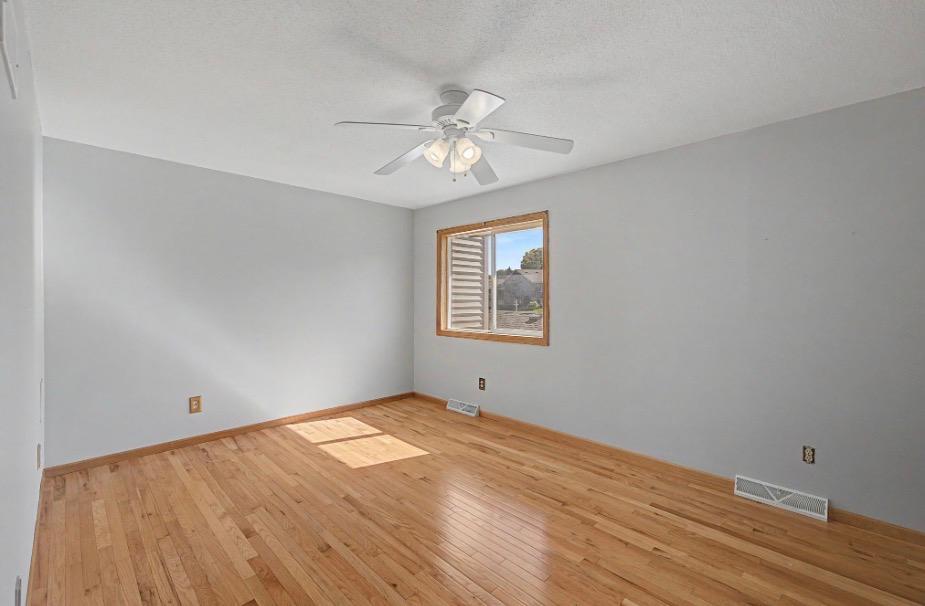 2281 Pond Avenue Property Photo 11