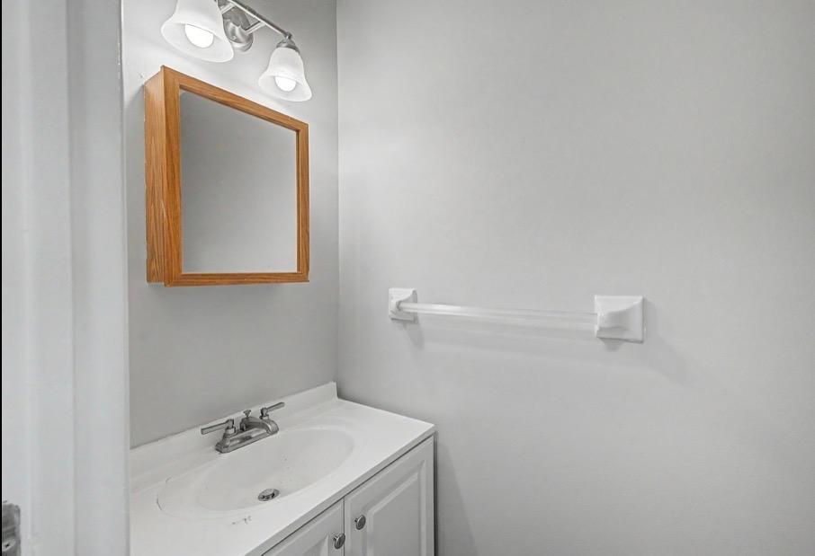 2281 Pond Avenue Property Photo 12