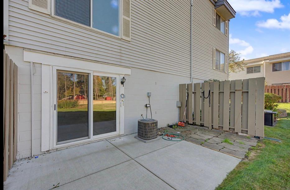 2281 Pond Avenue Property Photo 16