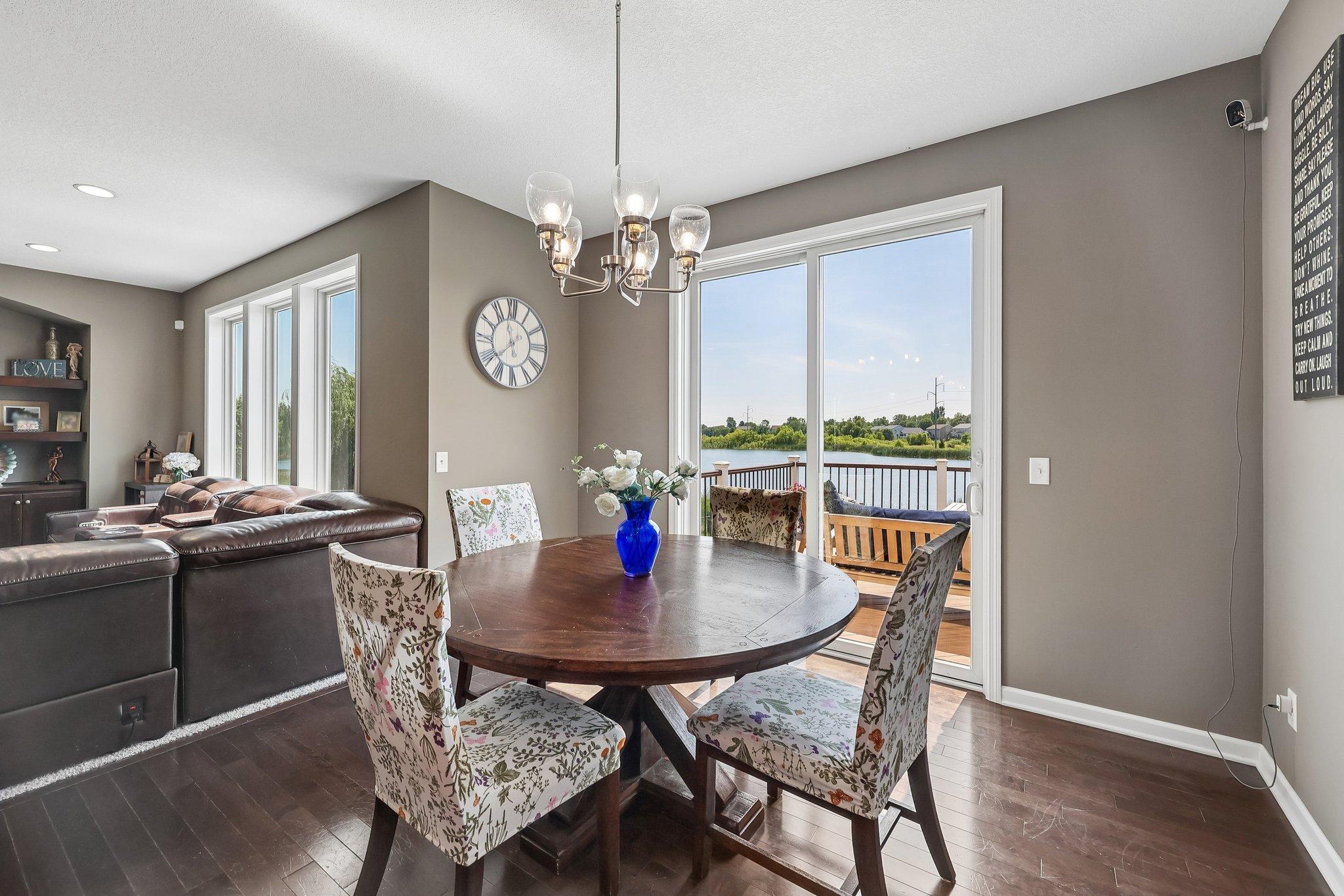 12309 Lever Street Ne Property Photo 8