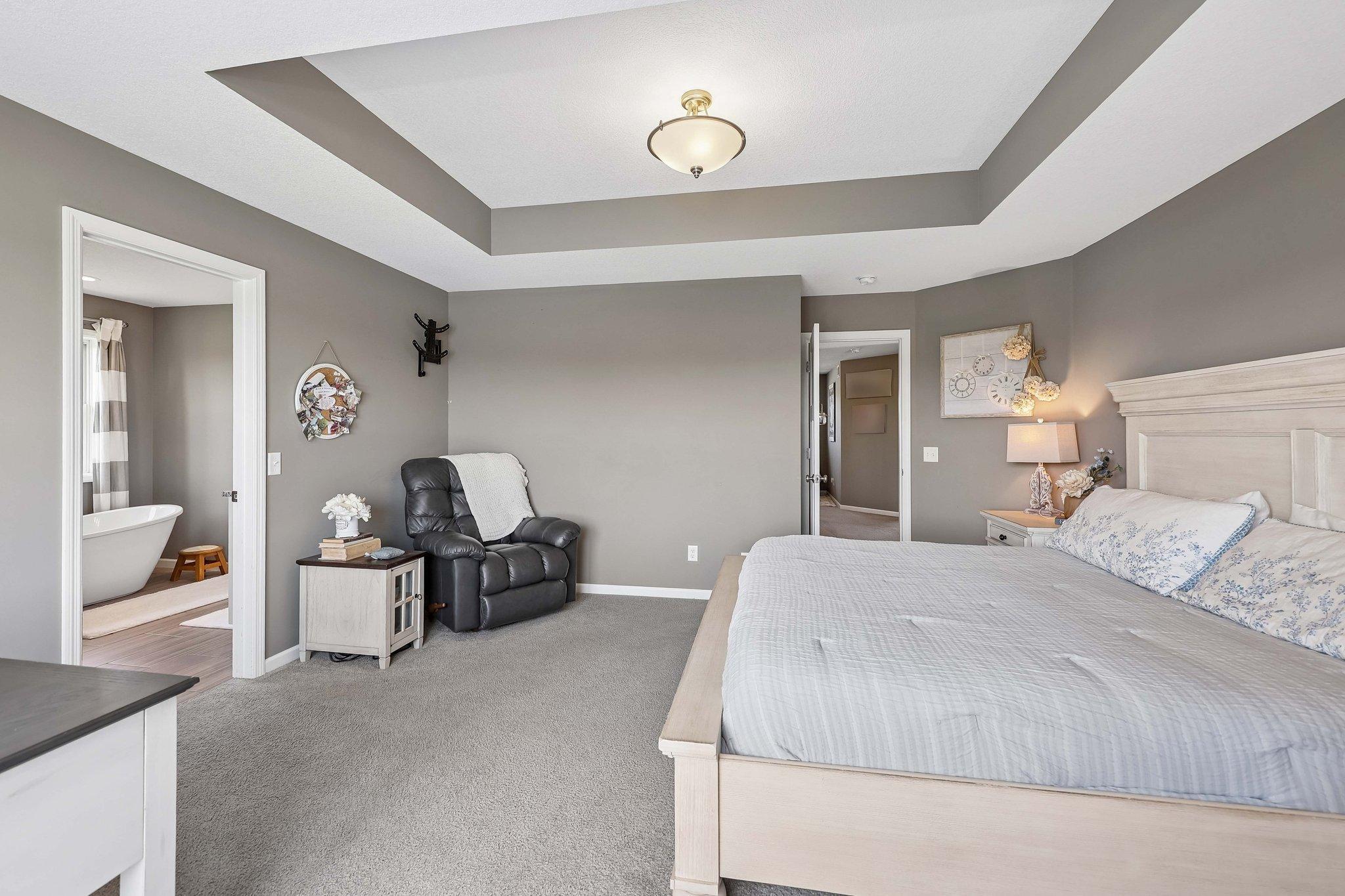 12309 Lever Street Ne Property Photo 15