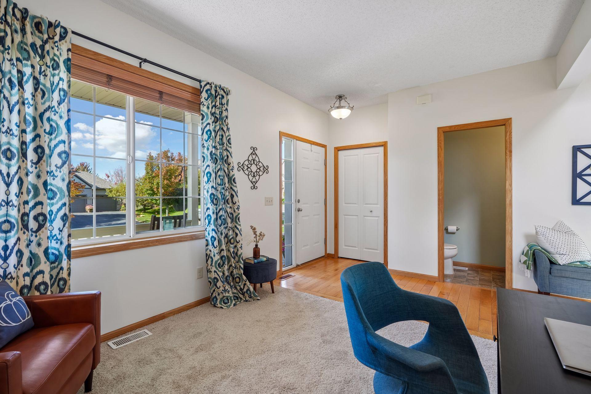 9537 Glacier Road Property Photo 11