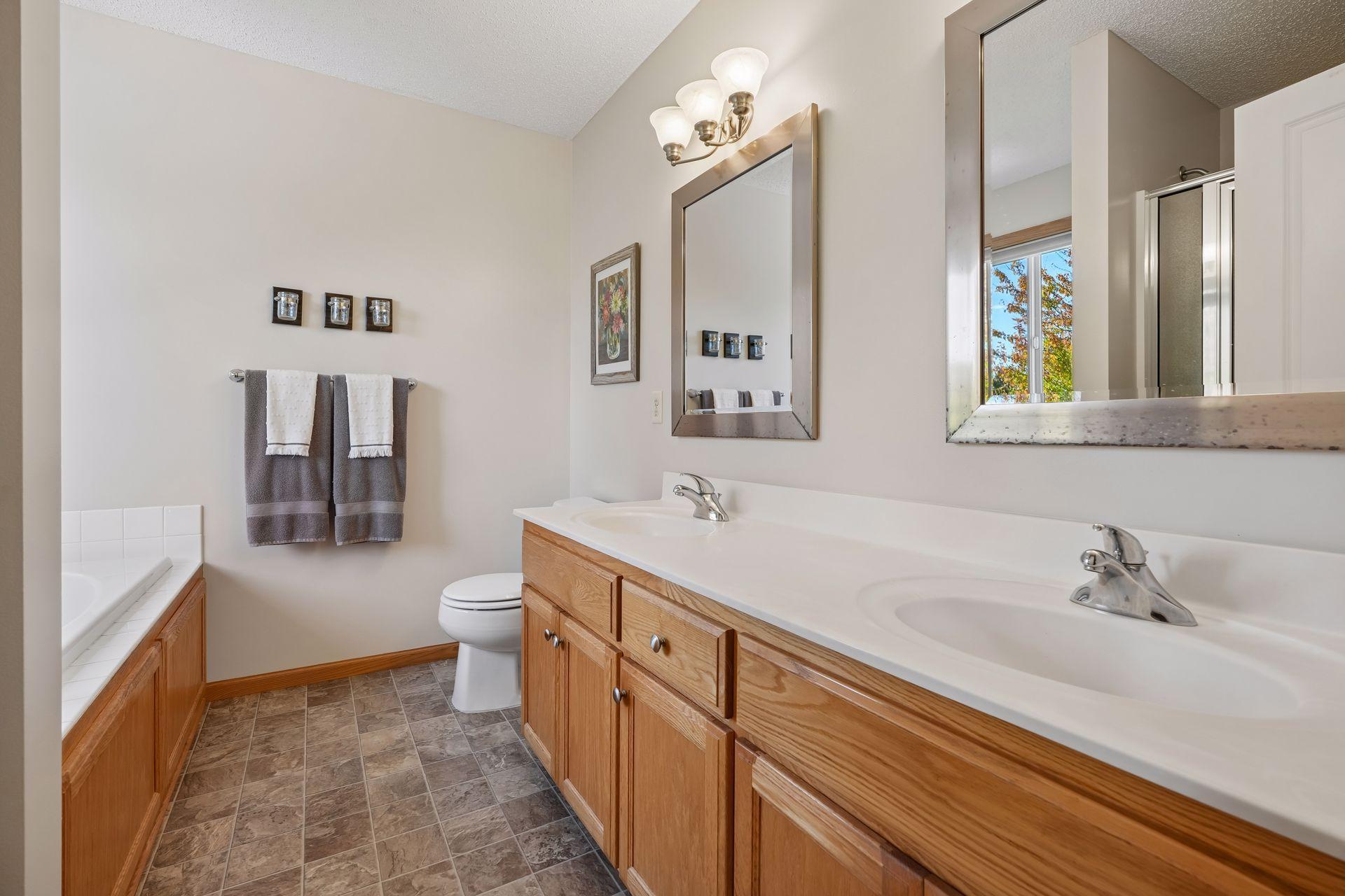 9537 Glacier Road Property Photo 30
