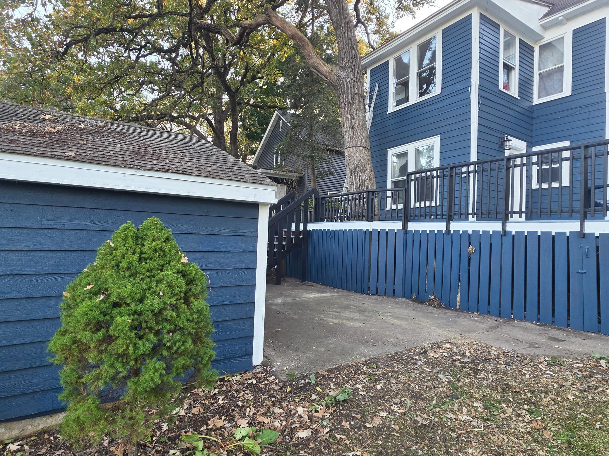 320 Vine Avenue Property Photo 21