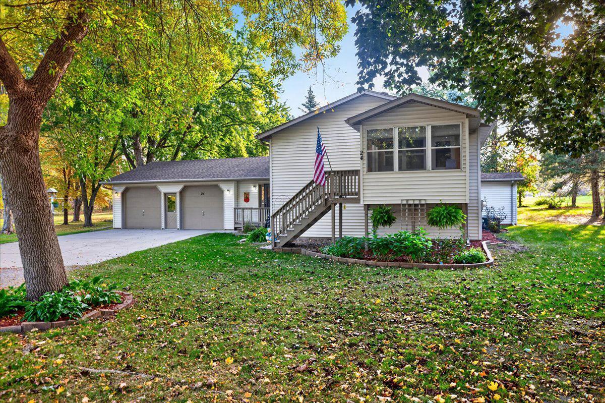 24 Willow Circle Property Photo 1