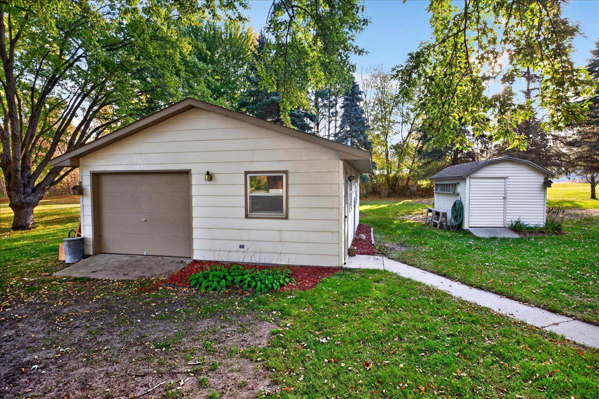 24 Willow Circle Property Photo 3