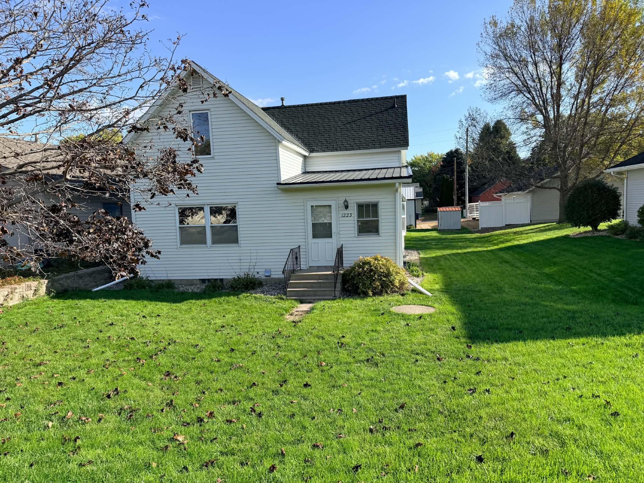 1223 S Jefferson Street Property Photo 1