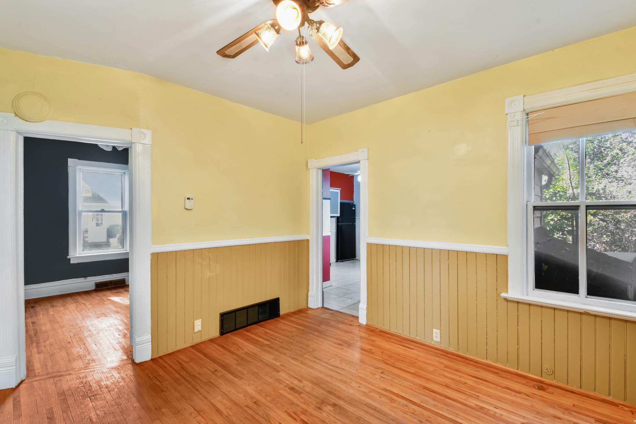 523 Front Street N Property Photo 17