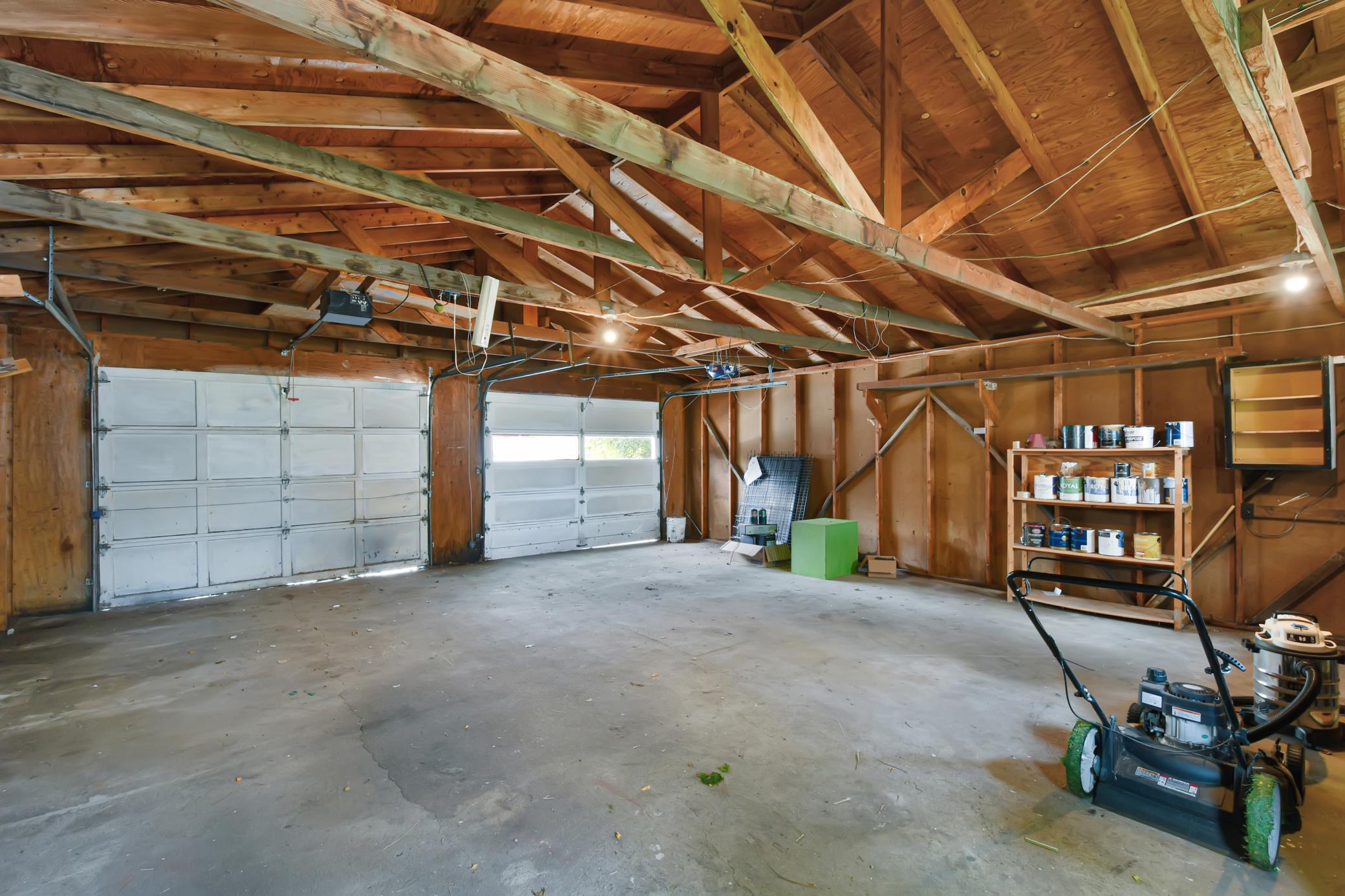 523 Front Street N Property Photo 52