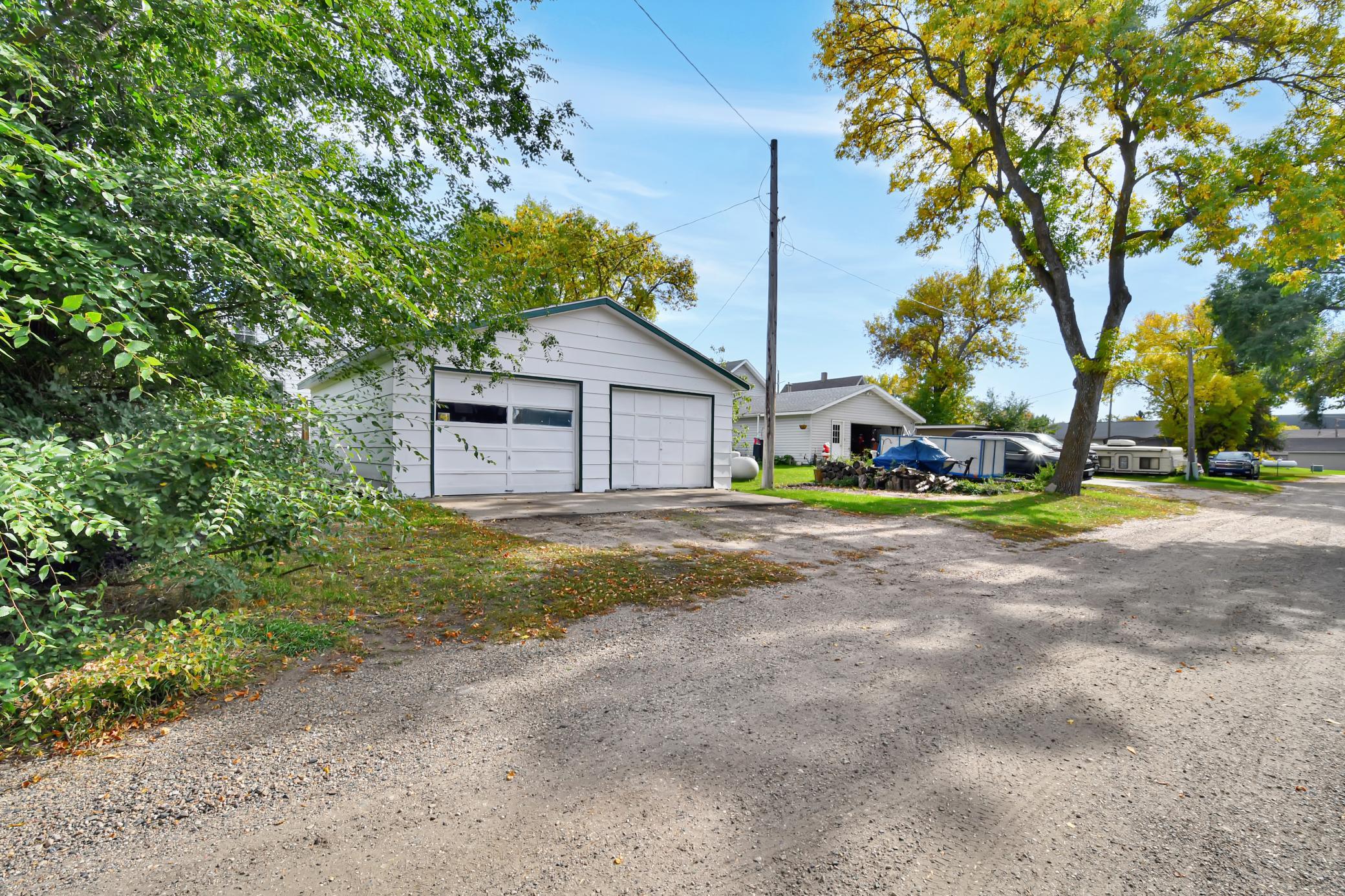 523 Front Street N Property Photo 54