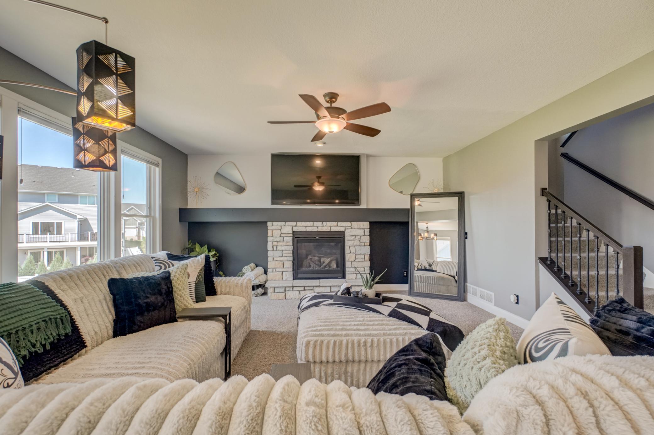 5204 Porchlight Bay Property Photo 11